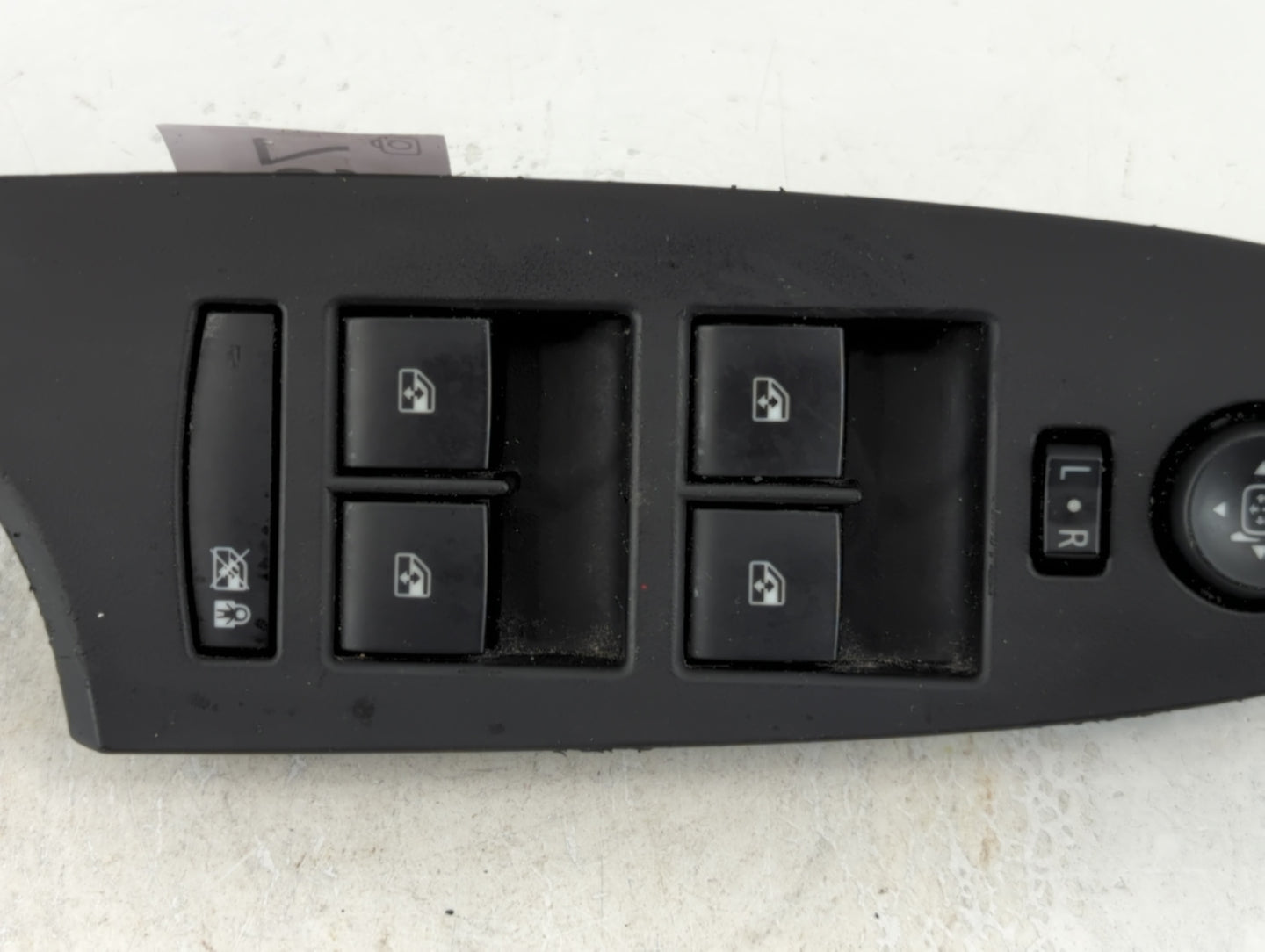 2014-2018 Cadillac Ats Master Power Window Switch Replacement Driver Side Left P/N:23441475 Fits OEM Used Auto Parts - Oemus