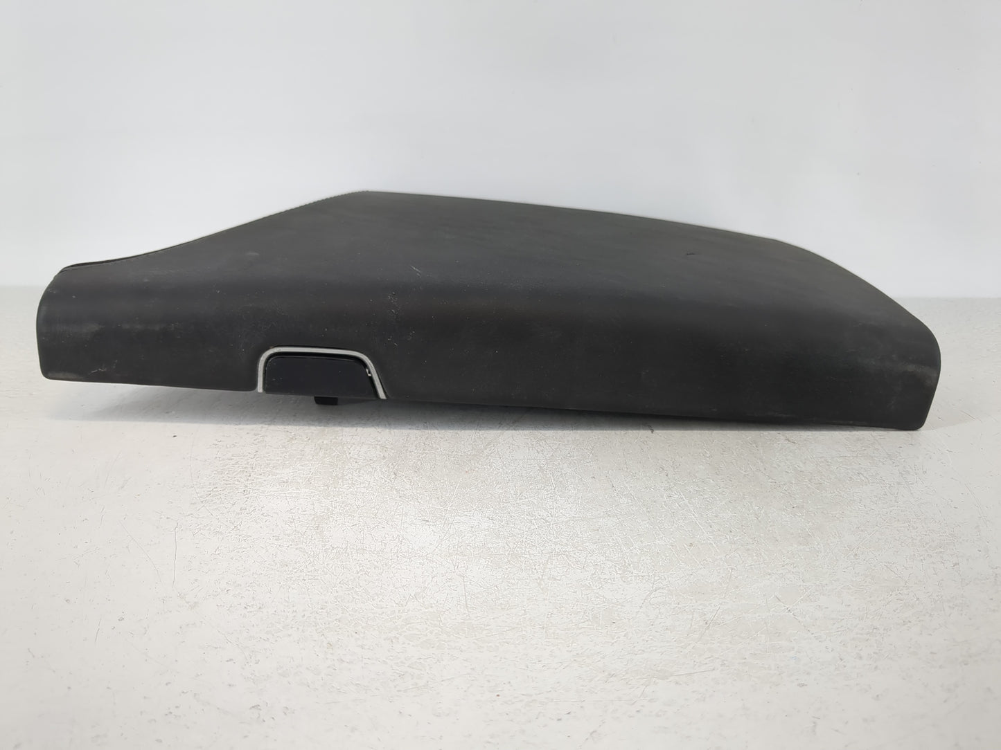 2015 Cadillac Cts Center Console Armrest Cover Lid Fits OEM Used Auto Parts - Oemusedautoparts1.com