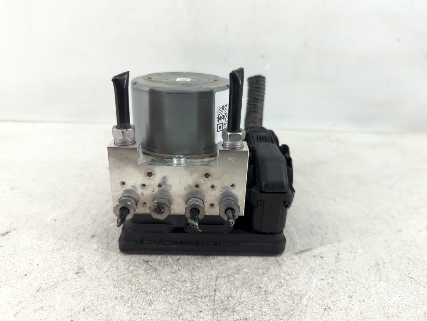 2014-2016 Cadillac Cts ABS Pump Control Module Replacement P/N:23277737 Fits Fits 2014 2015 2016 OEM Used Auto Parts - Oemus
