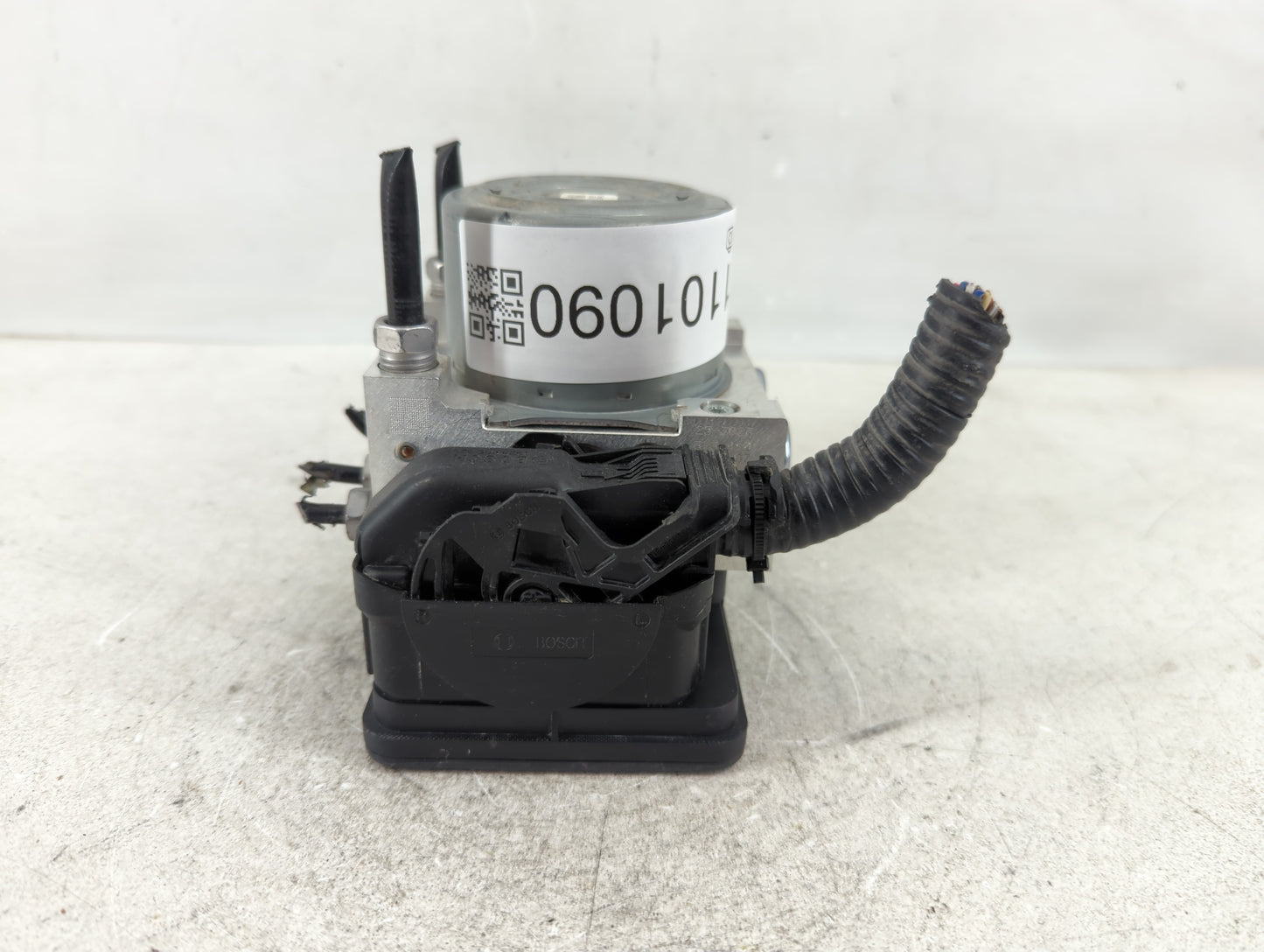 2014-2016 Cadillac Cts ABS Pump Control Module Replacement P/N:23277737 Fits Fits 2014 2015 2016 OEM Used Auto Parts - Oemus