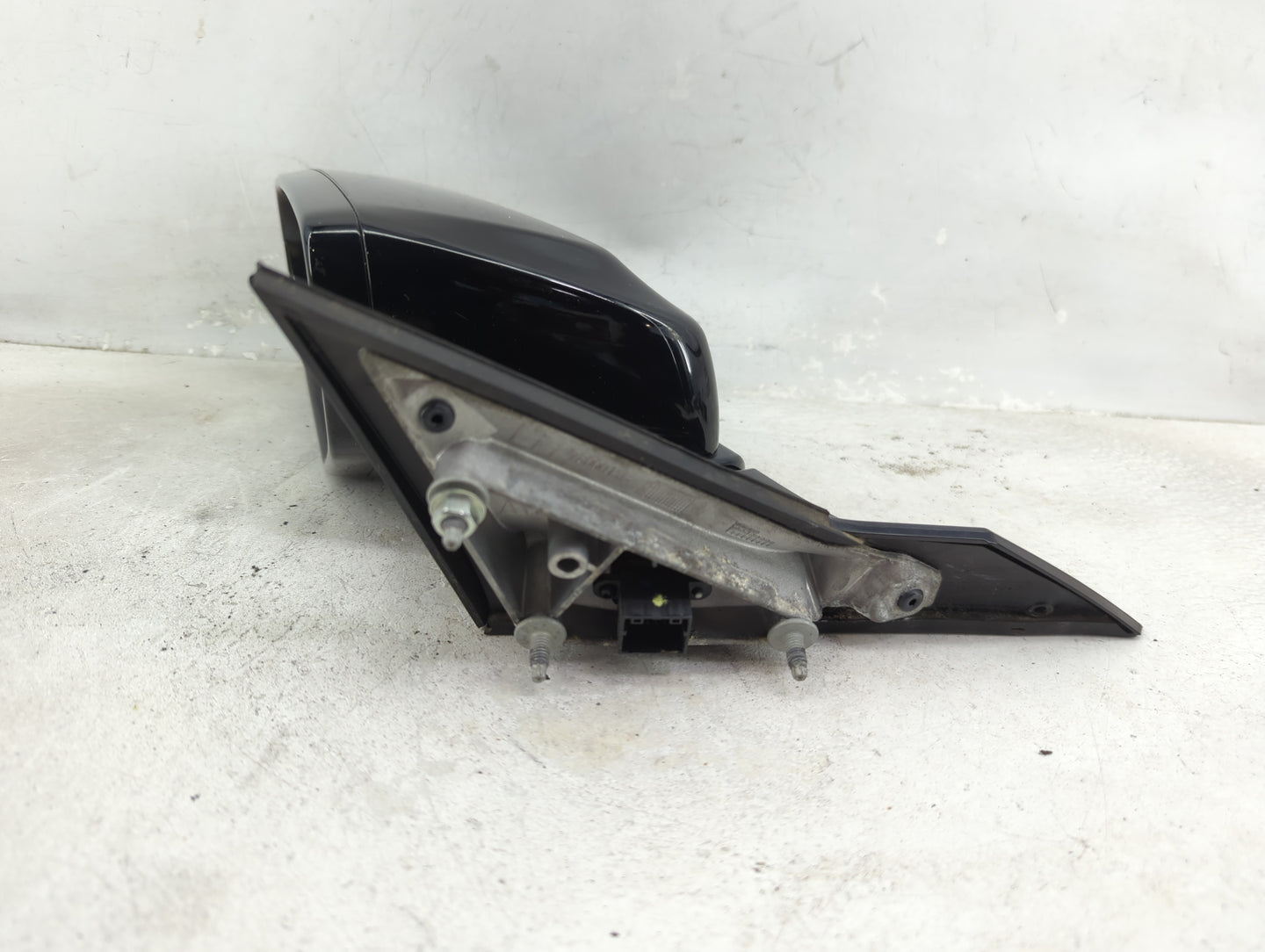 2015-2019 Cadillac Cts Driver Side View Mirror - Left Door Mirror OEM Used - Oemusedautoparts1.com
