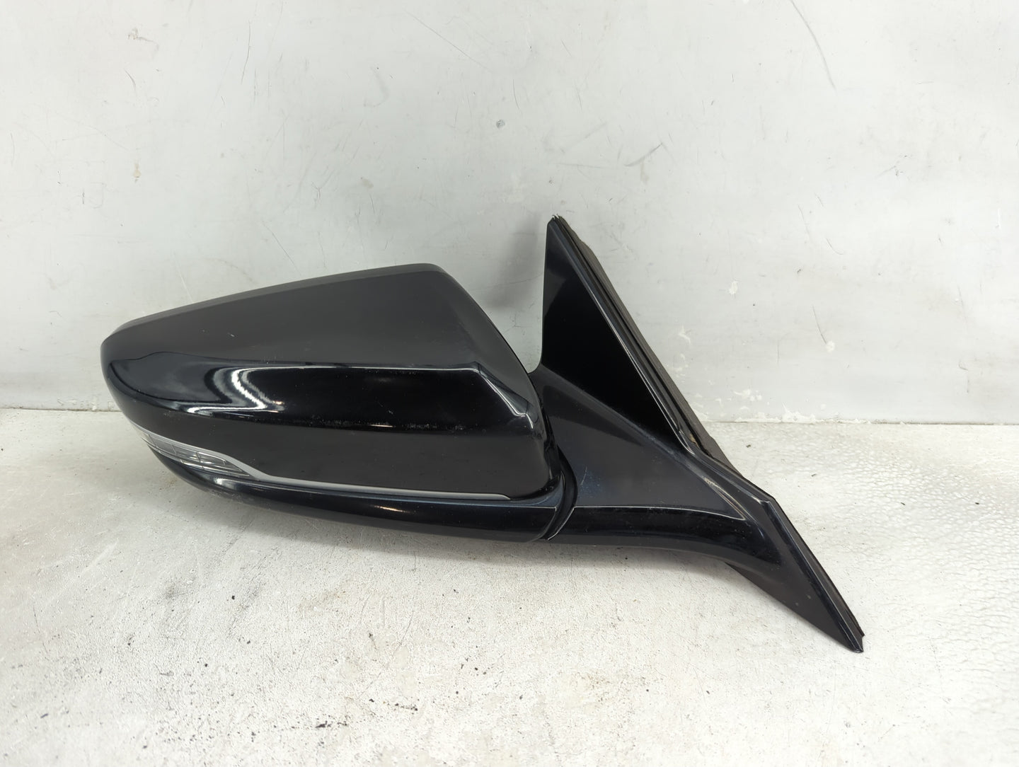 2015-2019 Cadillac Cts Passenger Side View Mirror - Right Door Mirror OEM Used - Oemusedautoparts1.com