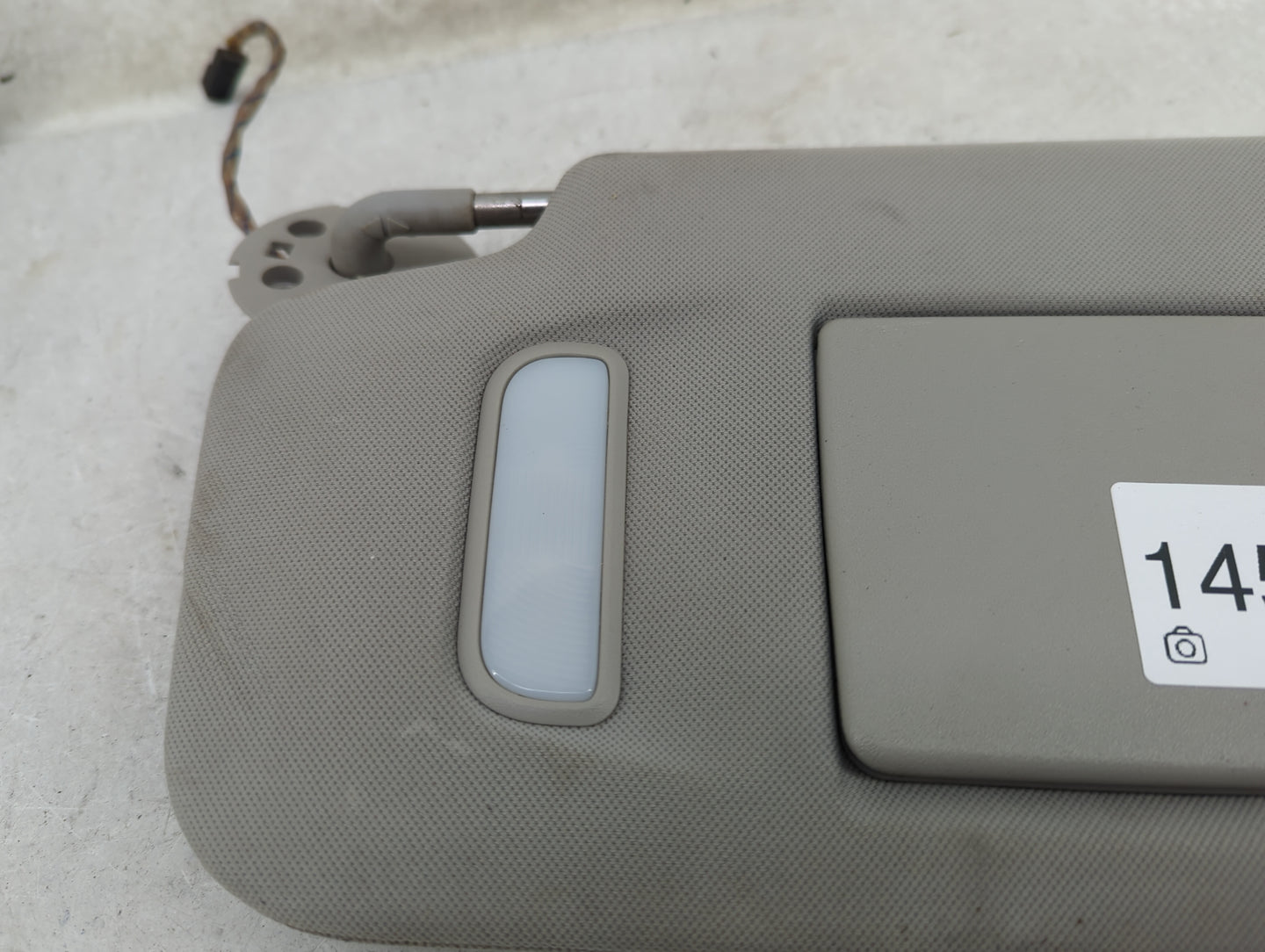 2014-2019 Cadillac Cts Sun Visor Shade Replacement Driver Left Mirror Fits Fits 2014 2015 2016 2017 2018 2019 OEM Used Auto 