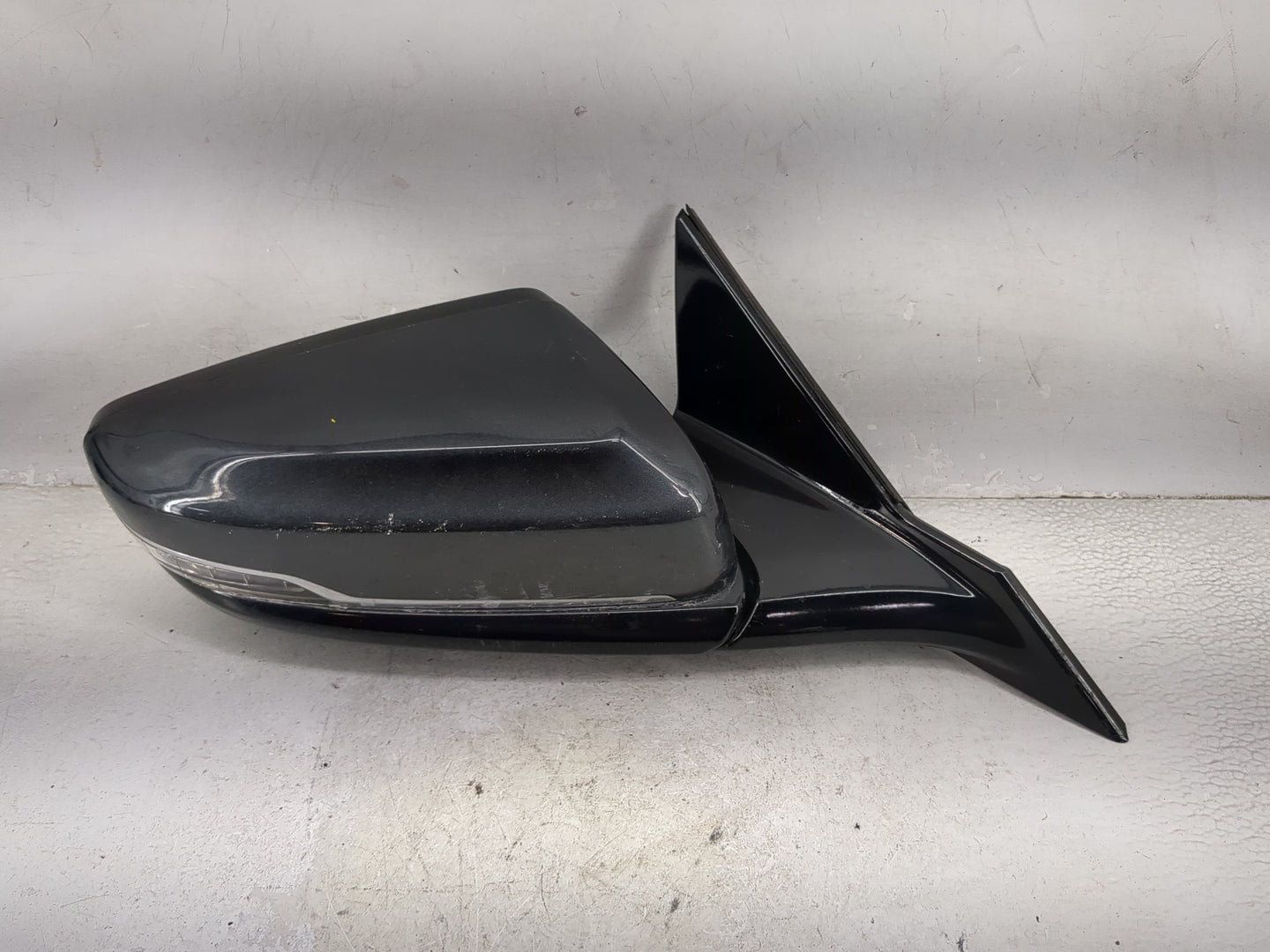 2014-2015 Cadillac Cts Passenger Side View Mirror - Right Door Mirror OEM Used - Oemusedautoparts1.com