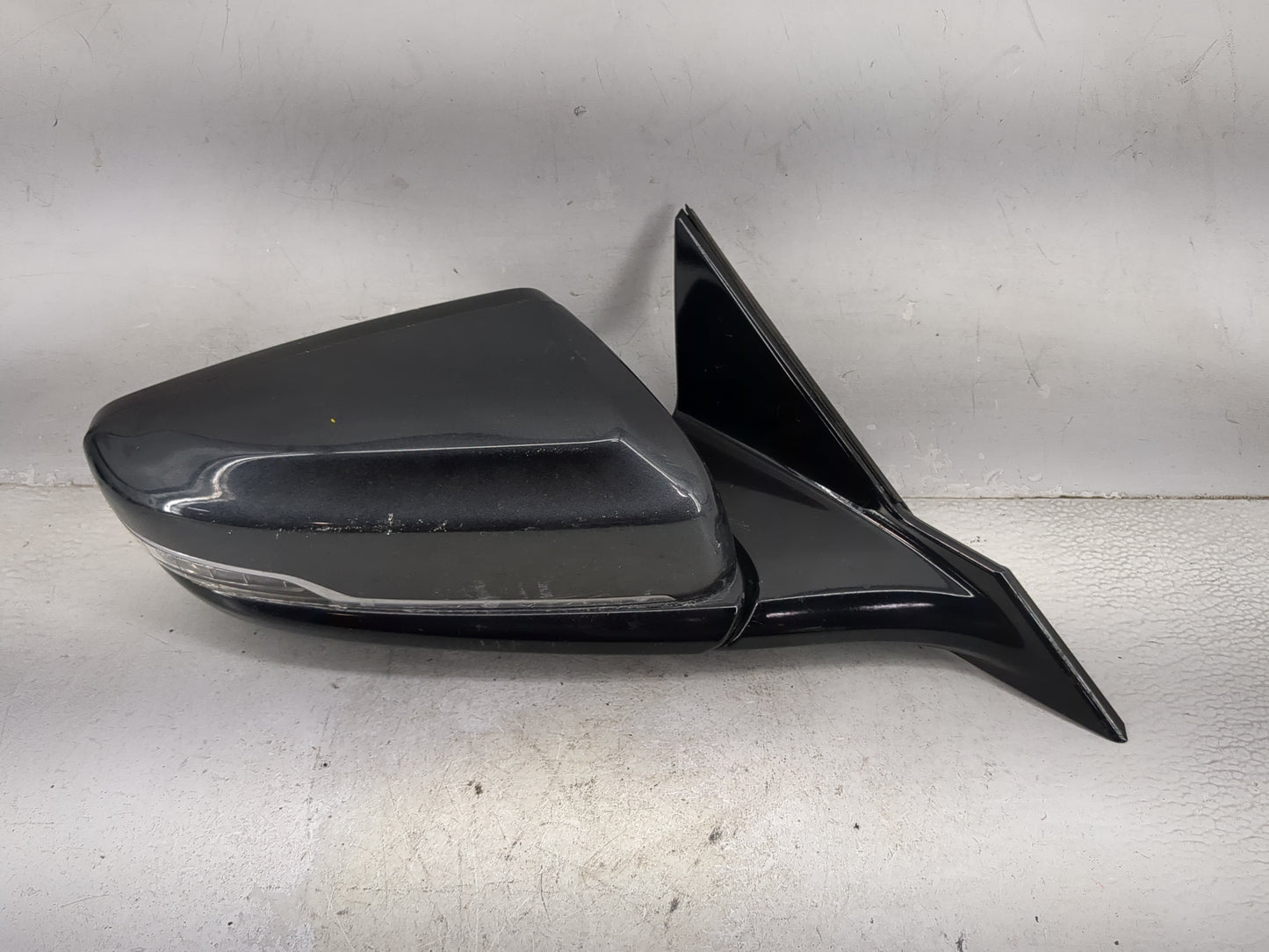 2014-2015 Cadillac Cts Passenger Side View Mirror - Right Door Mirror OEM Used - Oemusedautoparts1.com