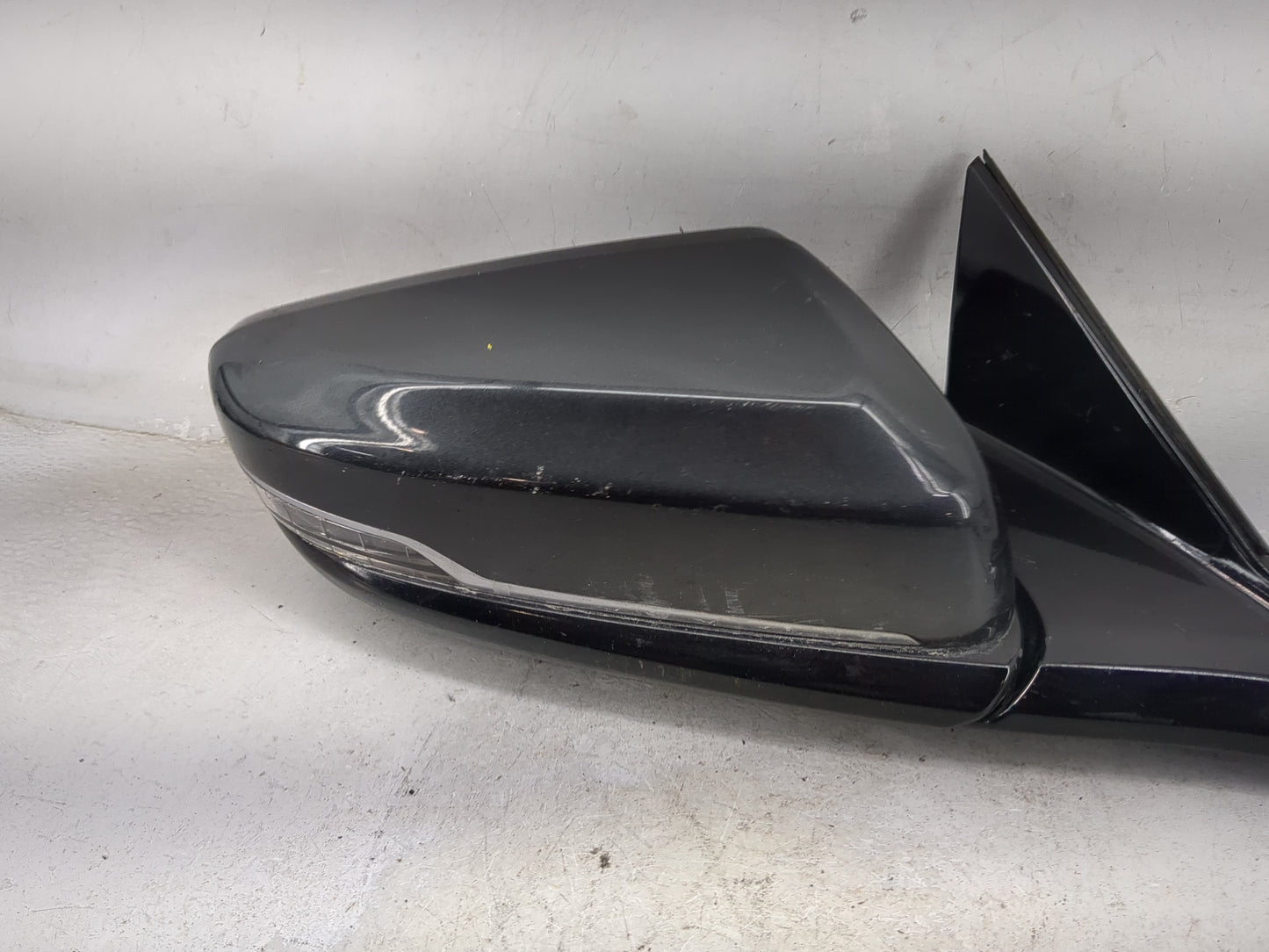 2014-2015 Cadillac Cts Passenger Side View Mirror - Right Door Mirror OEM Used - Oemusedautoparts1.com