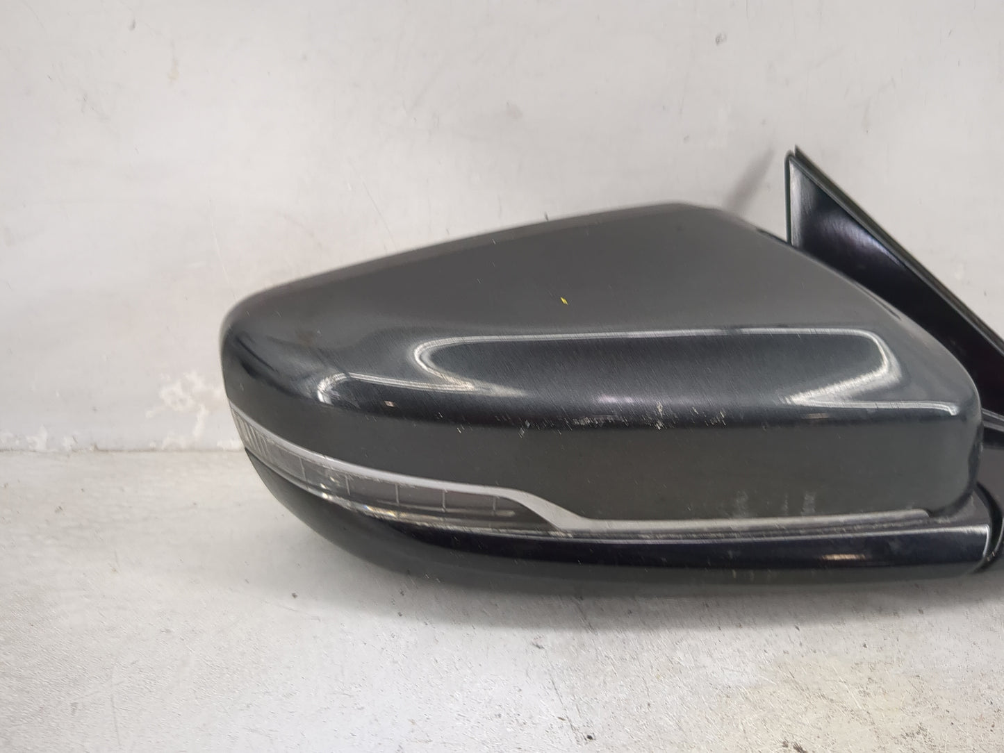 2014-2015 Cadillac Cts Passenger Side View Mirror - Right Door Mirror OEM Used - Oemusedautoparts1.com