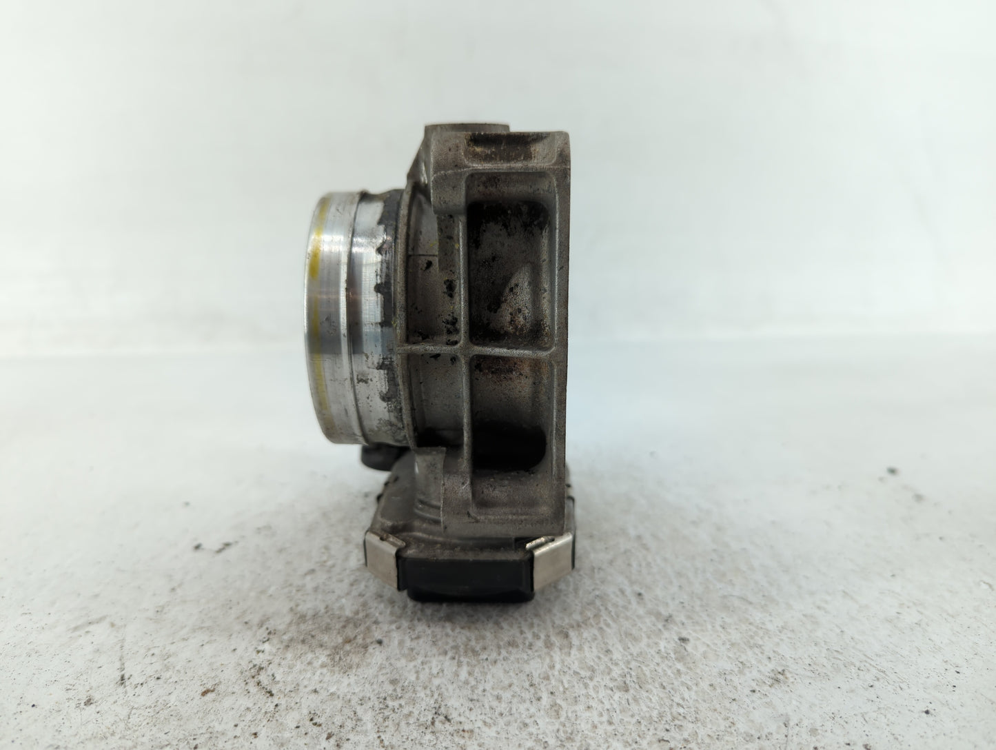 2014-2019 Cadillac Cts Throttle Body P/N:12627067DA Fits Fits 2013 2014 2015 2016 2017 2018 2019 2020 2021 OEM Used Auto Par