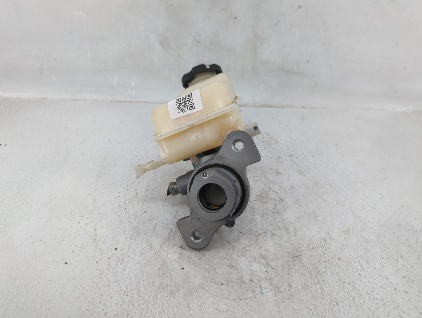 2015-2019 Cadillac Cts Brake Master Cylinder - Oemusedautoparts1.com