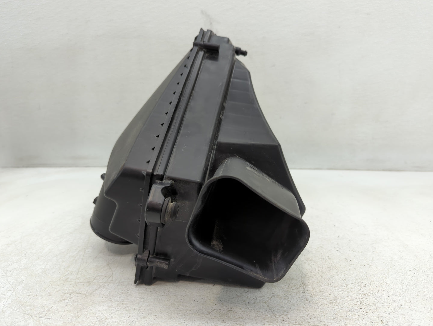 2014-2017 Cadillac Cts Air Cleaner Intake-duct Hose Tube 677649 - Oemusedautoparts1.com