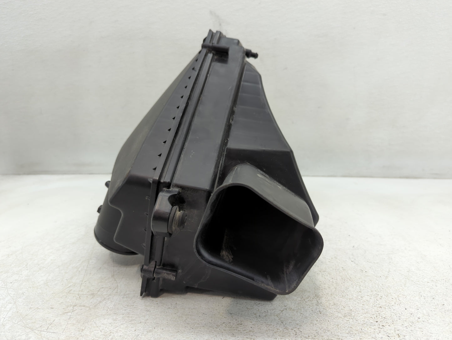 2014-2017 Cadillac Cts Air Cleaner Intake-duct Hose Tube 677649 - Oemusedautoparts1.com