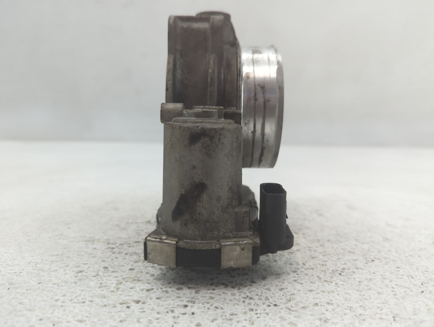 2012-2015 Cadillac Cts Throttle Body P/N:12632172BA Fits Fits 2012 2013 2014 2015 2016 2017 2018 2019 2020 2021 2022 OEM Use