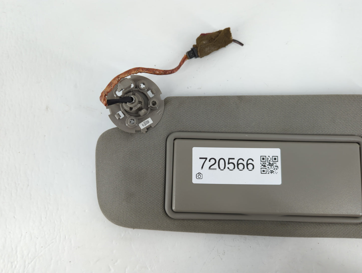 2014-2019 Cadillac Cts Sun Visor Shade Replacement Driver Left Mirror Fits Fits 2014 2015 2016 2017 2018 2019 OEM Used Auto 