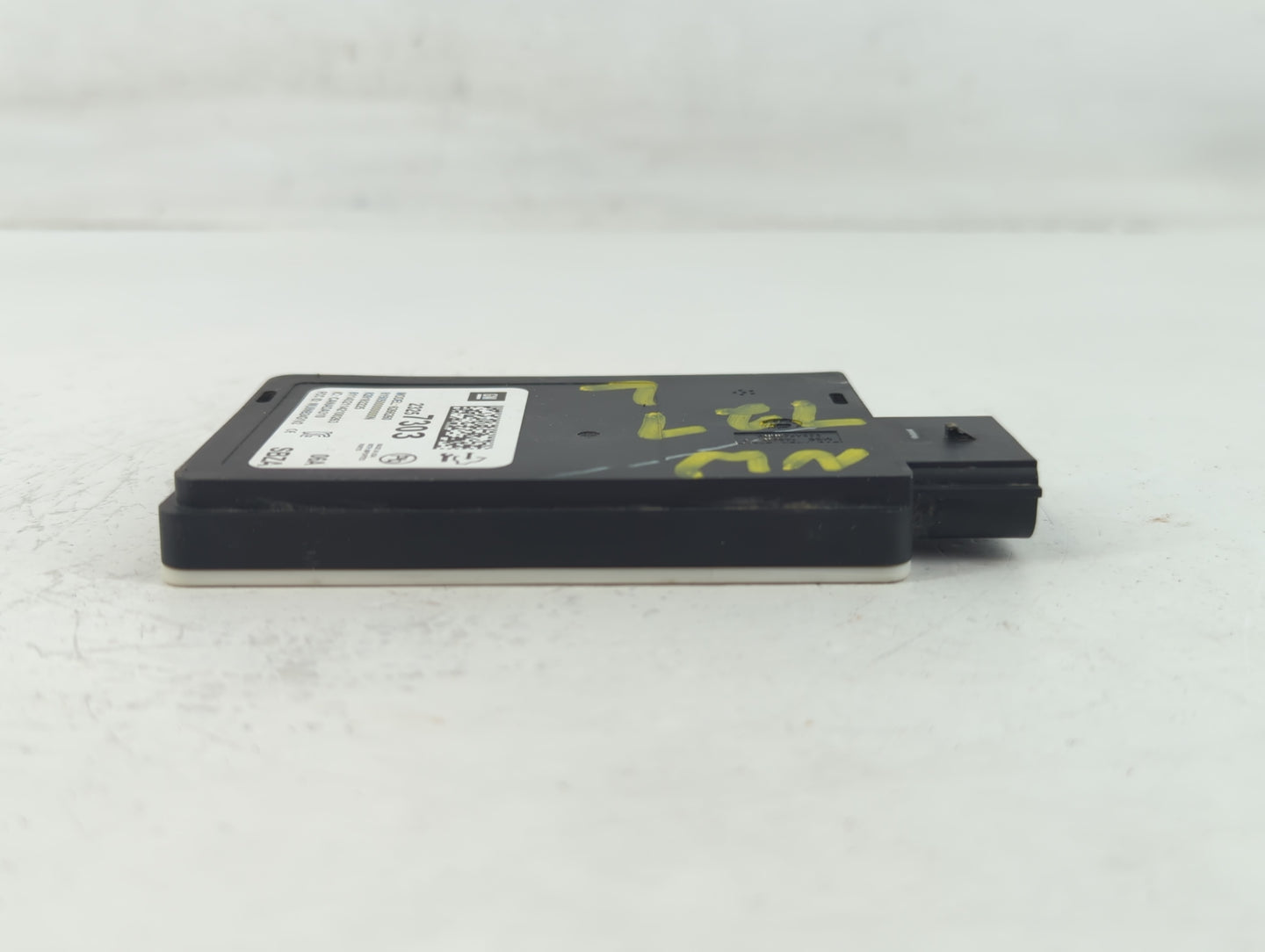 2015-2015 Cadillac Cts Chassis Control Module Ccm Bcm Body Control - Oemusedautoparts1.com