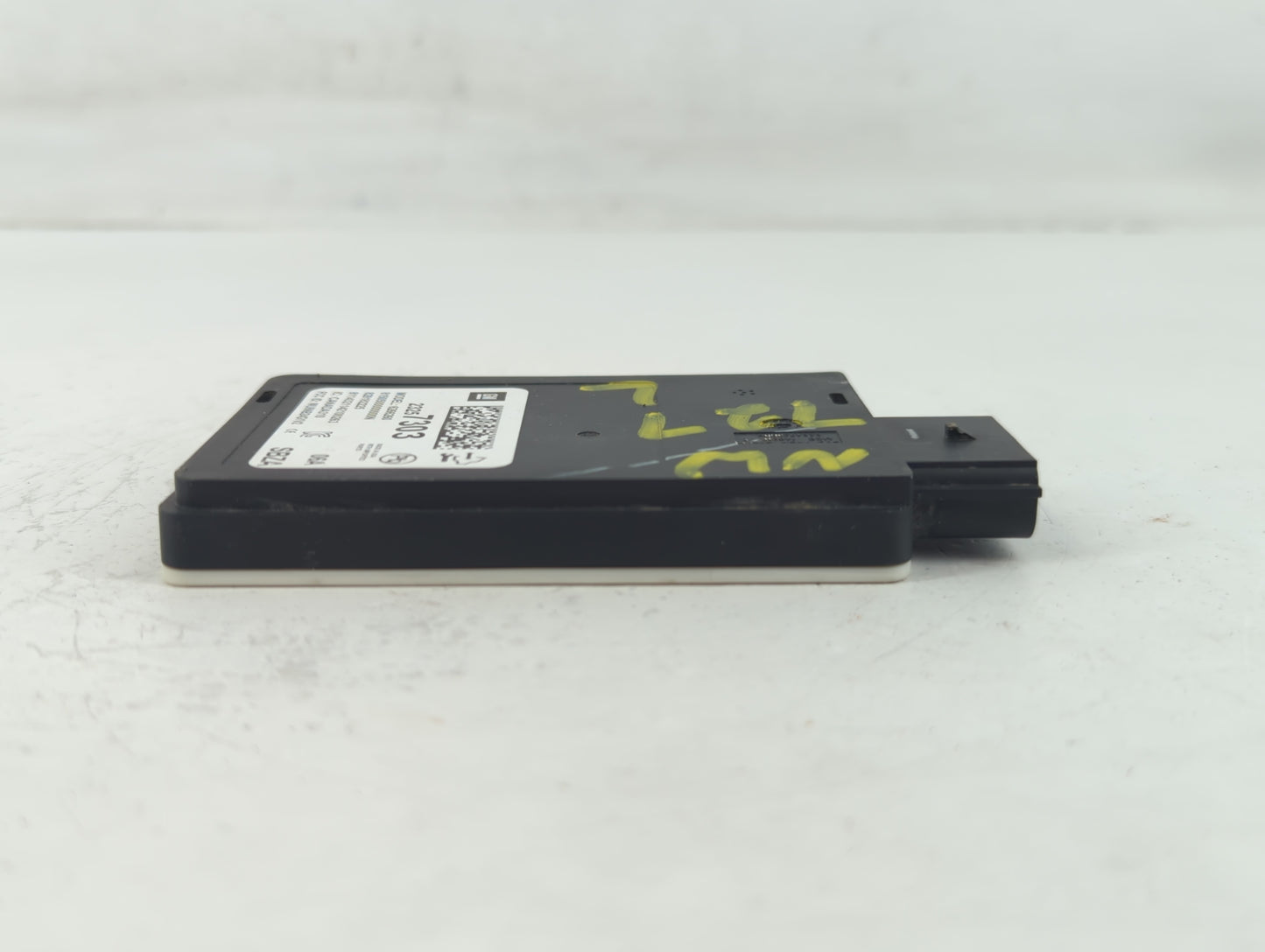 2015-2015 Cadillac Cts Chassis Control Module Ccm Bcm Body Control - Oemusedautoparts1.com