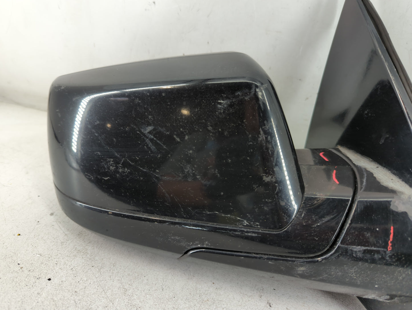 2015-2017 Cadillac Escalade Passenger Side View Mirror - Right Door Mirror OEM Used - Oemusedautoparts1.com