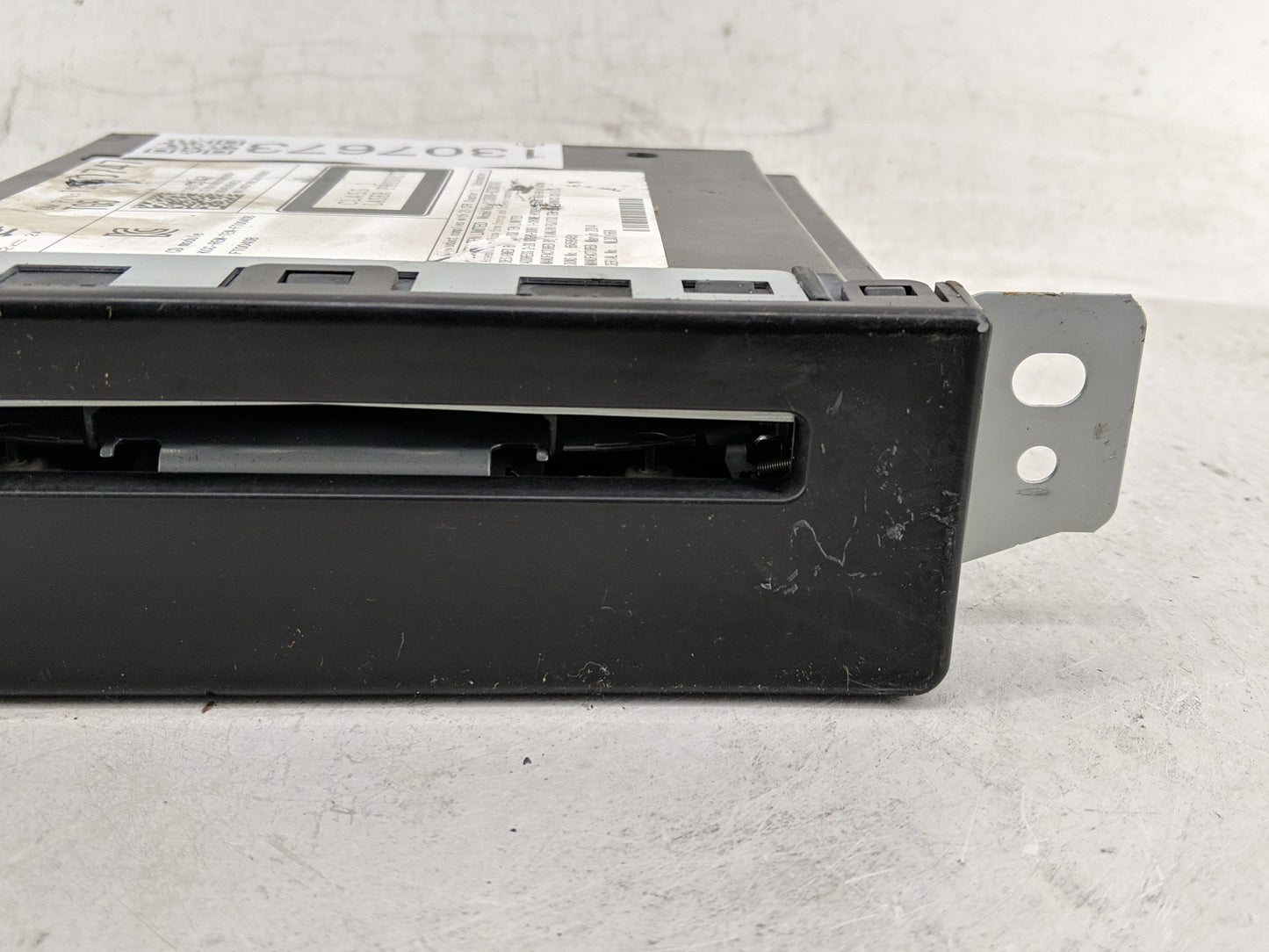 2015 Cadillac Escalade Radio AM FM Cd Player Receiver Replacement P/N:13590747 Fits Fits 2013 2014 OEM Used Auto Parts - Oem