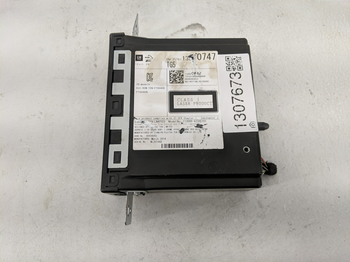 2015 Cadillac Escalade Radio AM FM Cd Player Receiver Replacement P/N:13590747 Fits Fits 2013 2014 OEM Used Auto Parts - Oem