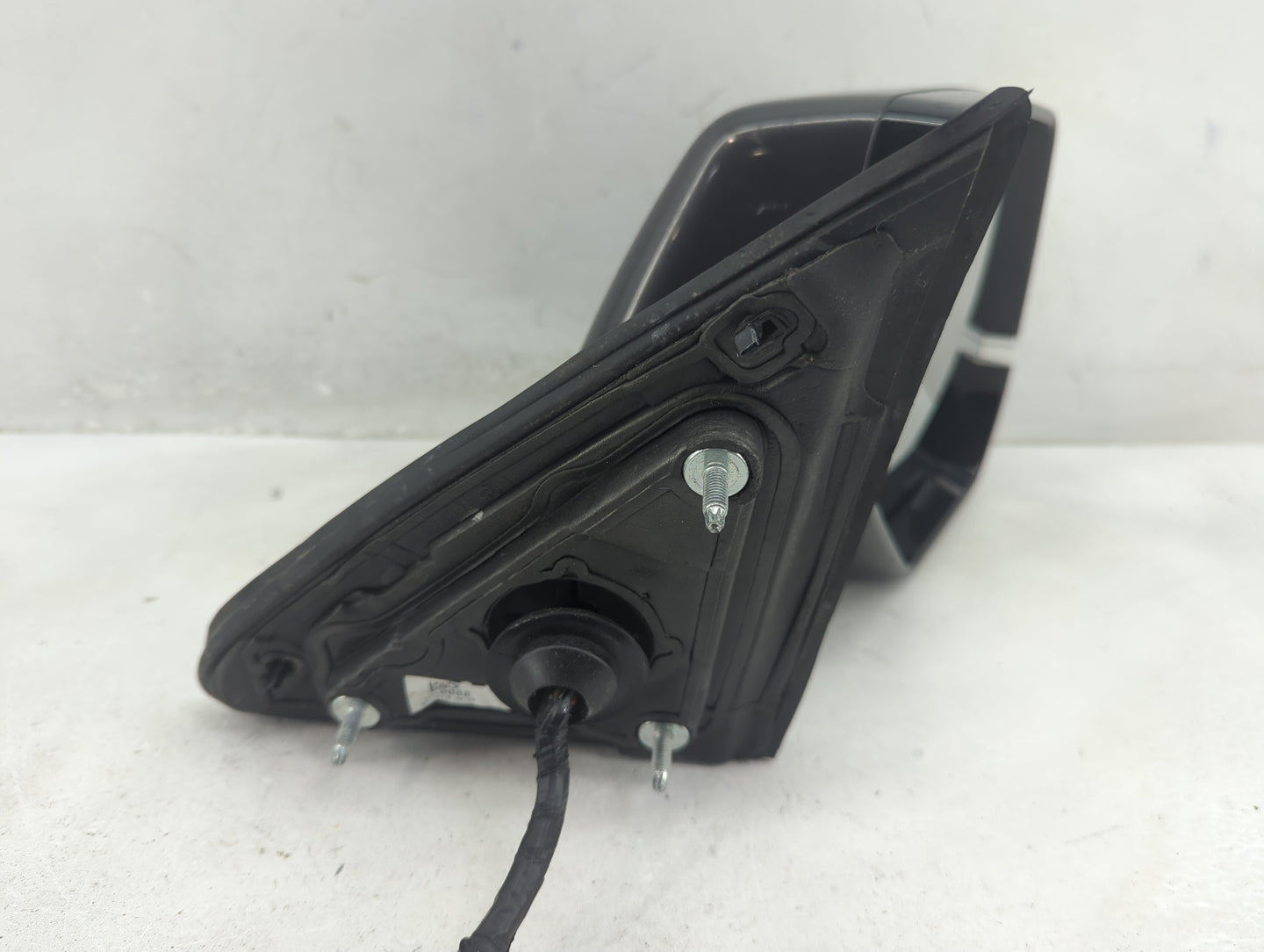 2015-2020 Cadillac Escalade Passenger Side View Mirror - Right Door Mirror OEM Used - Oemusedautoparts1.com