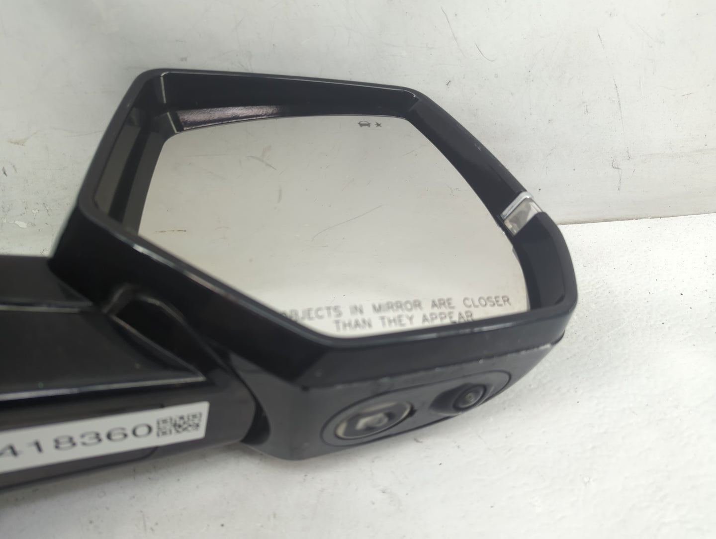 2015-2020 Cadillac Escalade Passenger Side View Mirror - Right Door Mirror OEM Used - Oemusedautoparts1.com