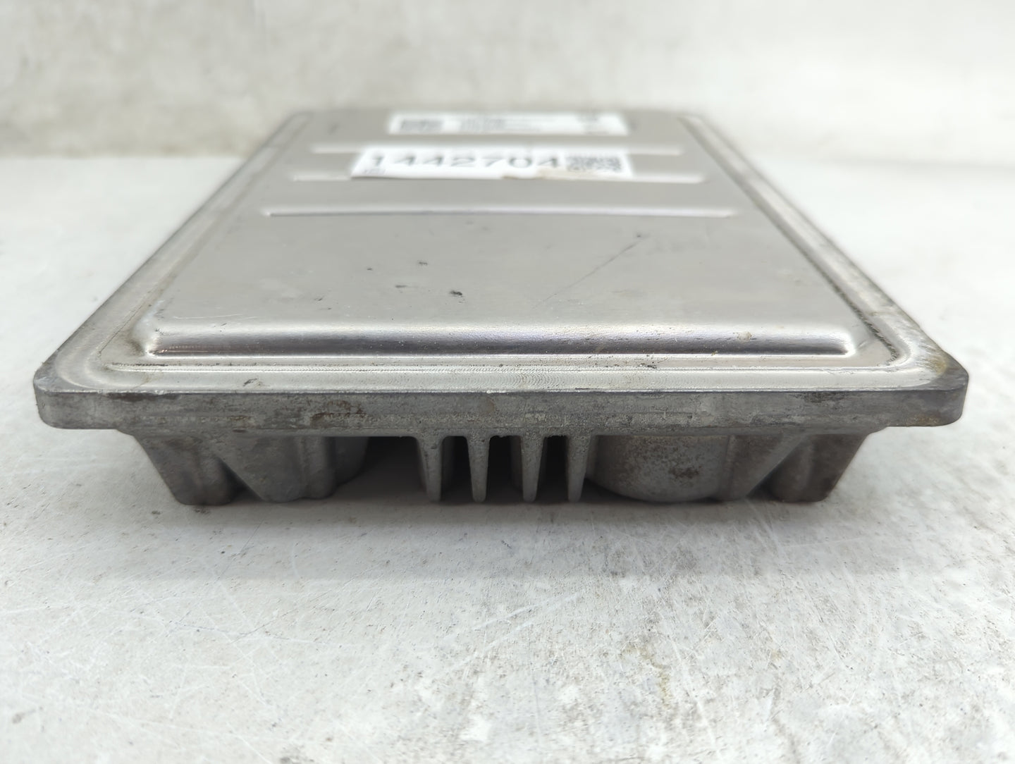 2015-2016 Cadillac Escalade PCM Engine Control Computer ECU ECM PCU OEM P/N:12671200 12669318 Fits Fits 2014 2015 2016 OEM U
