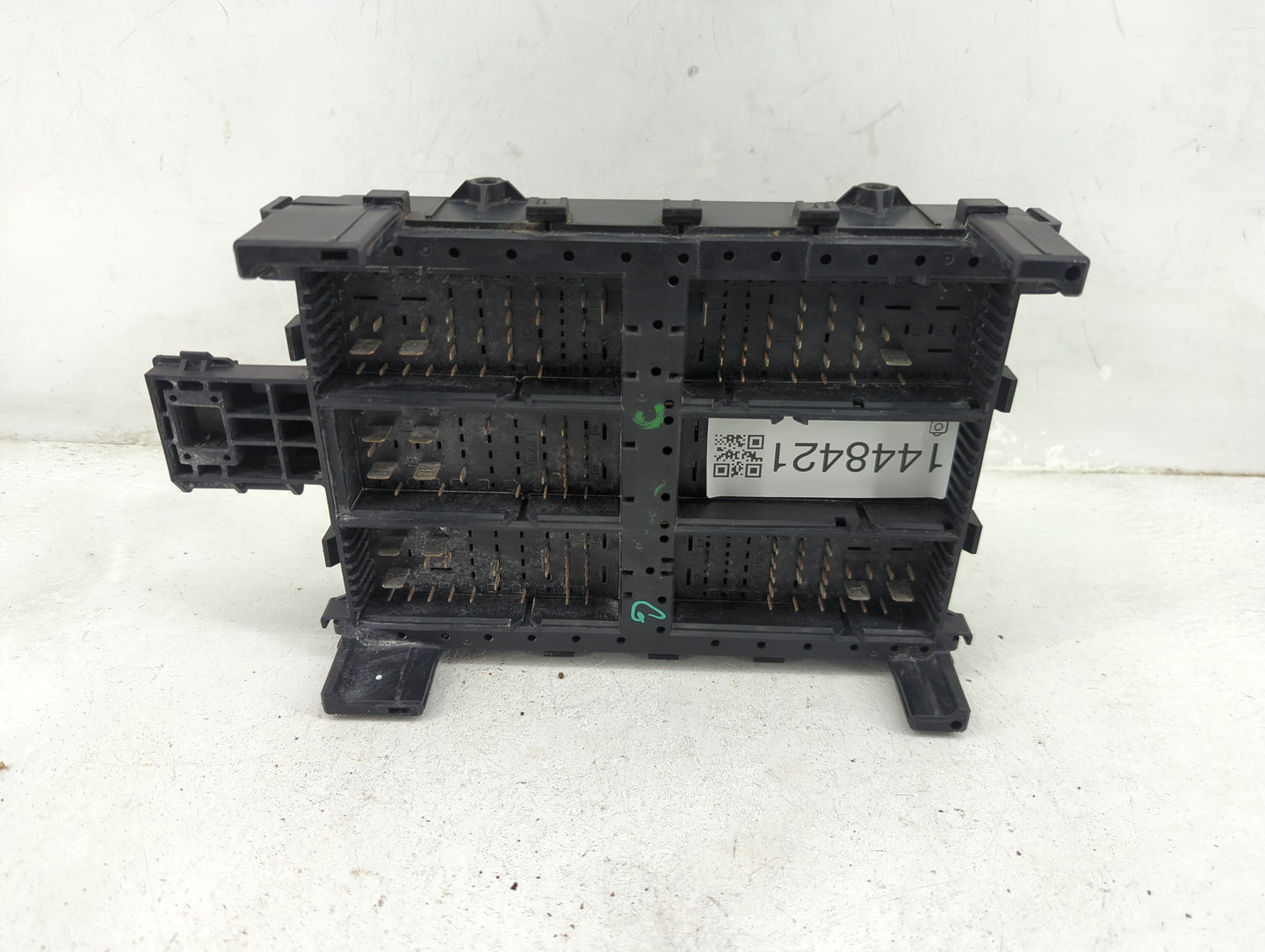 2015-2020 Cadillac Escalade Fusebox Fuse Box Panel Relay Module P/N:22773484 Fits Fits 2015 2016 2017 2018 2019 2020 OEM Use