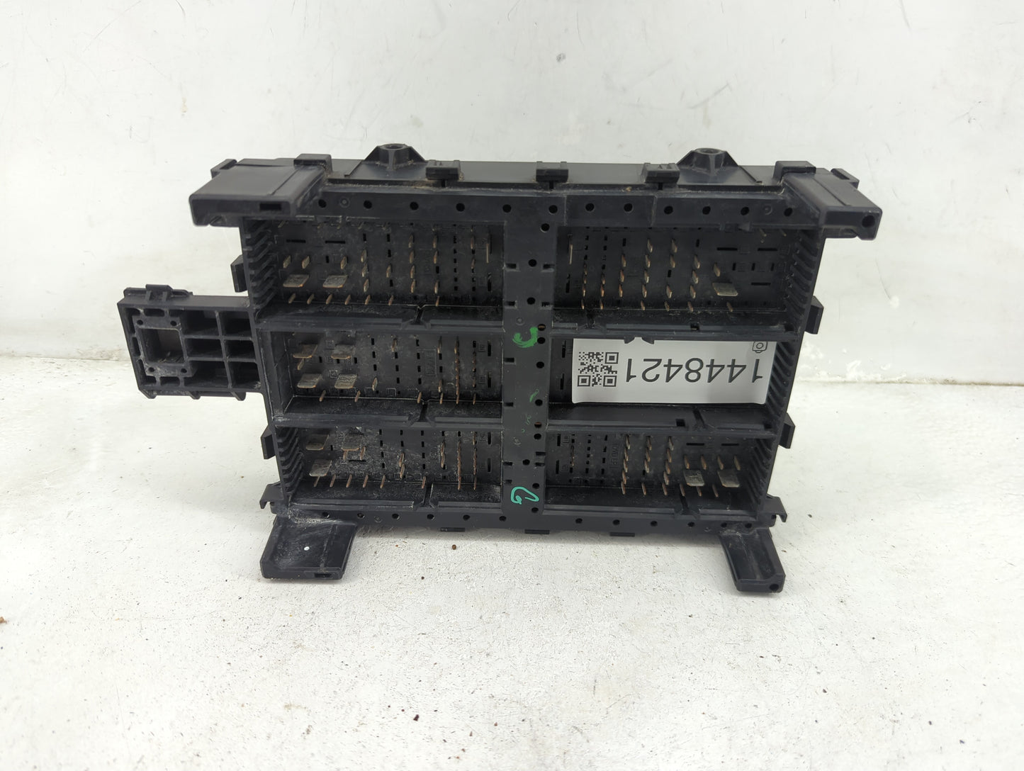 2015-2020 Cadillac Escalade Fusebox Fuse Box Panel Relay Module P/N:22773484 Fits Fits 2015 2016 2017 2018 2019 2020 OEM Use
