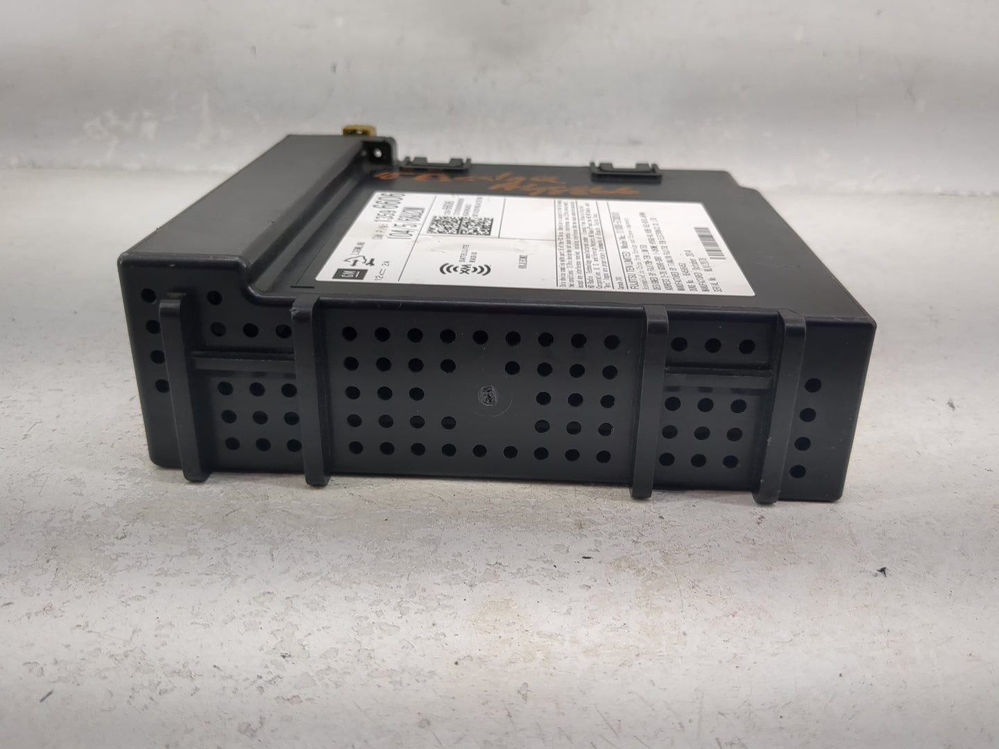 2015 Cadillac Escalade Radio AM FM Cd Player Receiver Replacement P/N:13596606 Fits OEM Used Auto Parts - Oemusedautoparts1.