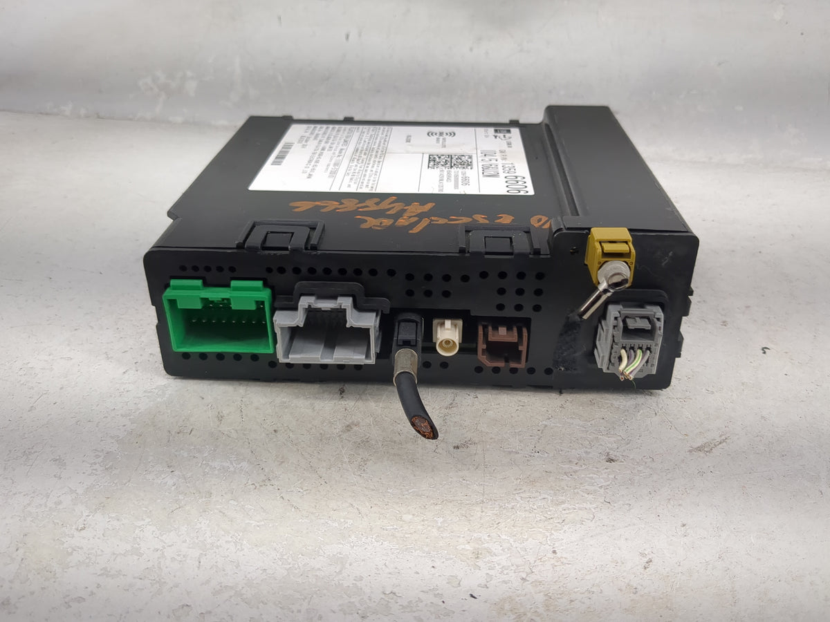 2015 Cadillac Escalade Radio AM FM Cd Player Receiver Replacement P/N:13596606 OEM Used Auto Parts - Oemusedautoparts1.com