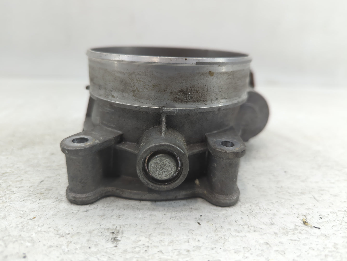 2015-2021 Cadillac Escalade Throttle Body P/N:12620263 Fits Fits 2014 2015 2016 2017 2018 2019 2020 2021 2022 OEM Used Auto 