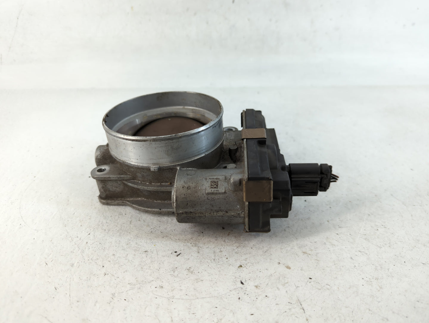 2015-2021 Cadillac Escalade Throttle Body P/N:12620263 Fits Fits 2014 2015 2016 2017 2018 2019 2020 2021 2022 OEM Used Auto 