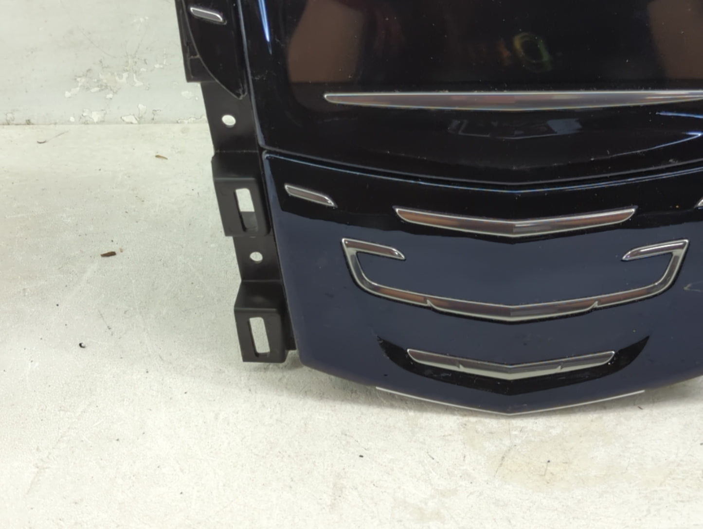 2015 Cadillac Escalade Esv Information Display Screen Black - Oemusedautoparts1.com