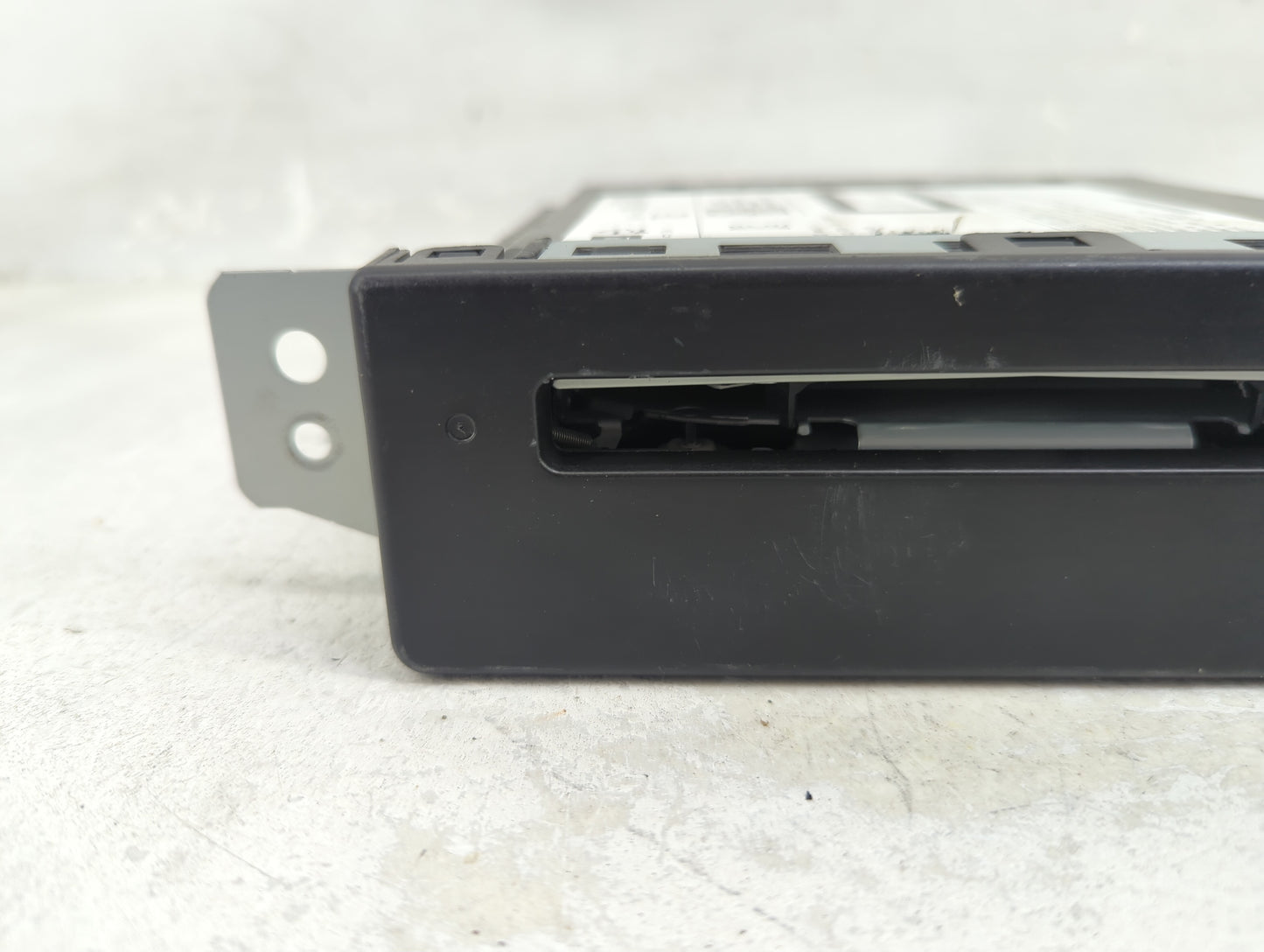 2015 Cadillac Escalade Esv Radio AM FM Cd Player Receiver Replacement P/N:13590747 TG5 Fits OEM Used Auto Parts - Oemusedaut