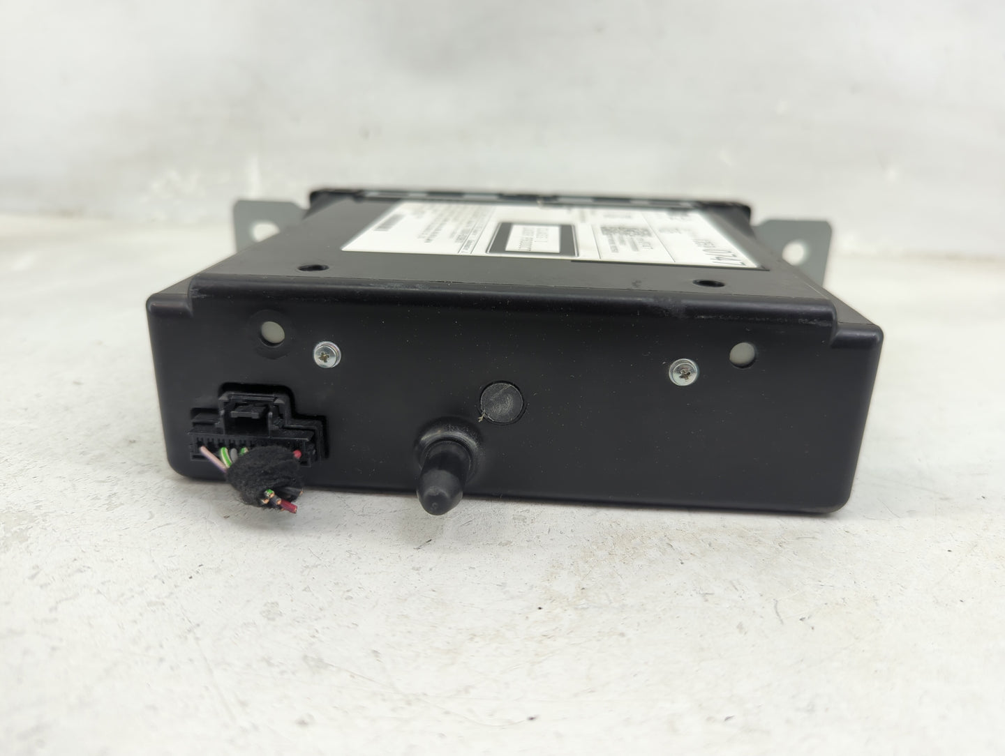 2015 Cadillac Escalade Esv Radio AM FM Cd Player Receiver Replacement P/N:13590747 TG5 Fits OEM Used Auto Parts - Oemusedaut