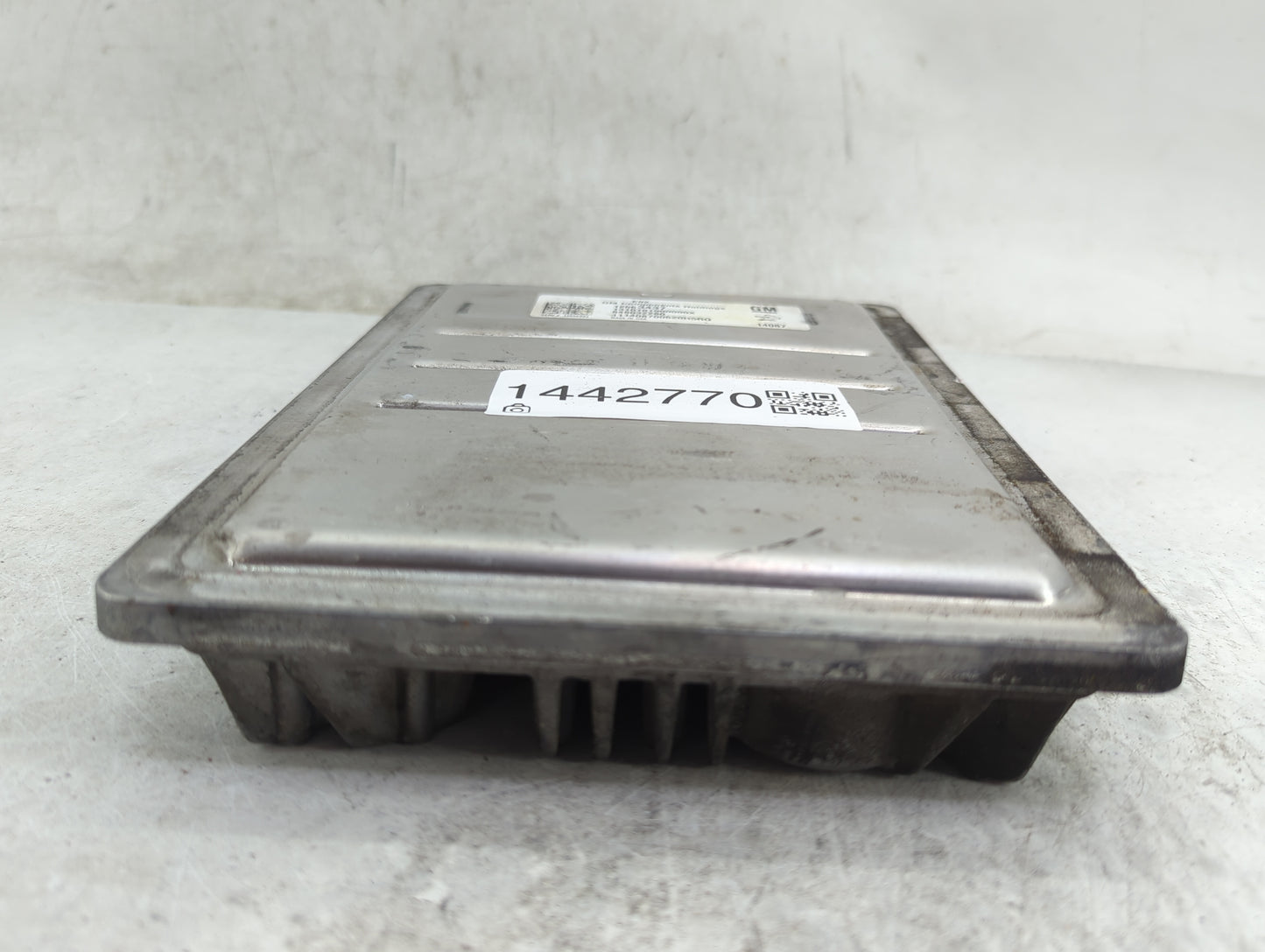 2015-2016 Cadillac Escalade Esv PCM Engine Control Computer ECU ECM PCU OEM P/N:12663437 13101010000000X Fits Fits 2014 2015