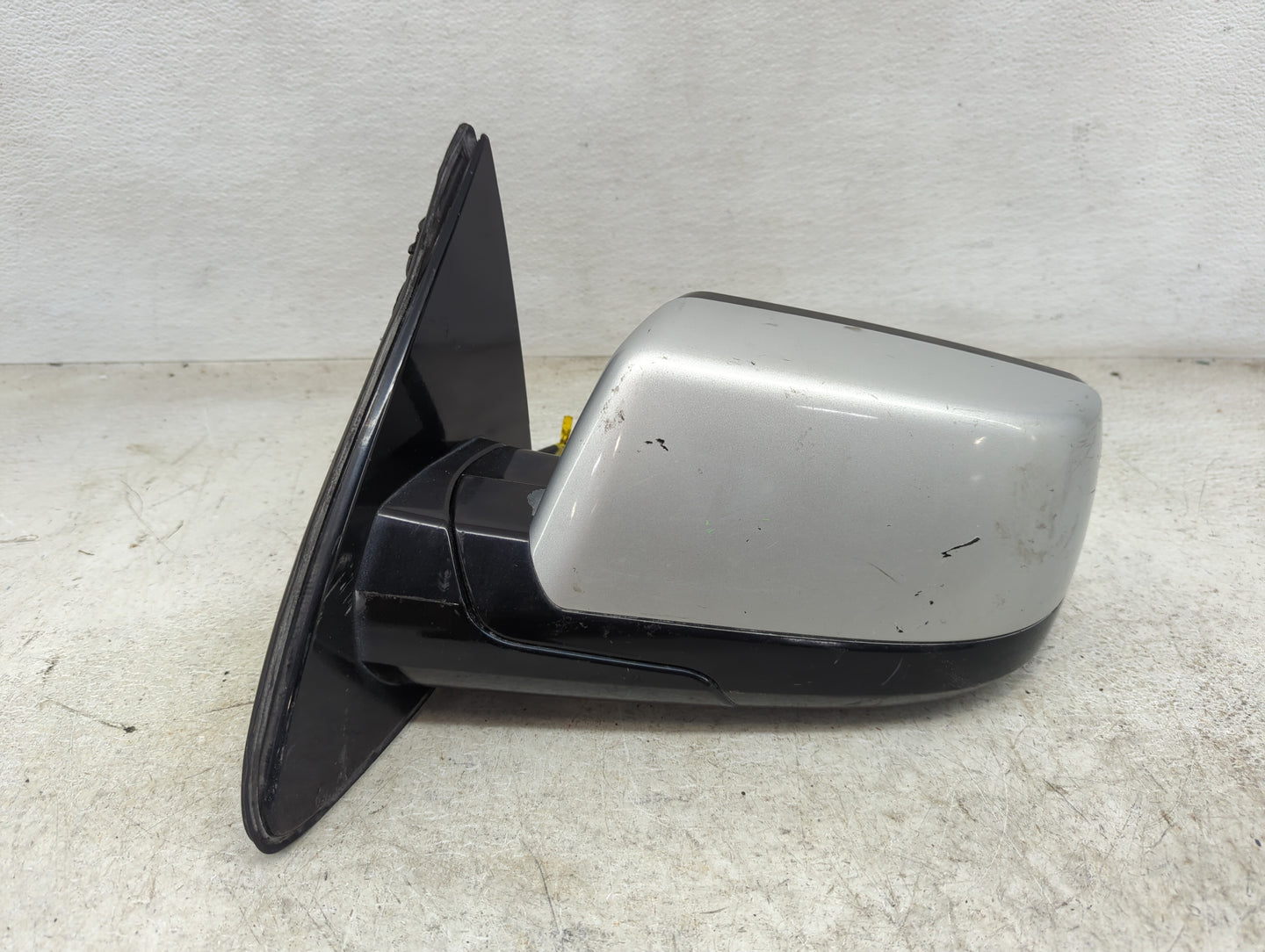 2015-2017 Cadillac Escalade Esv Driver Side View Mirror - Left Door Mirror OEM Used - Oemusedautoparts1.com