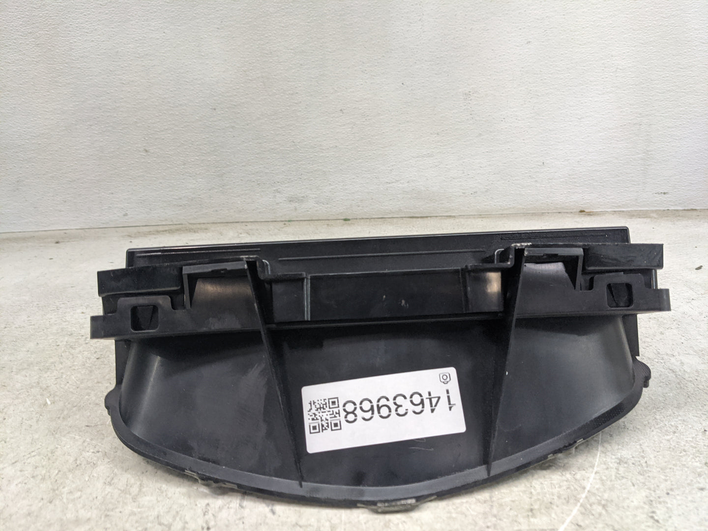 2015 Cadillac Escalade Esv Instrument Cluster Speedometer Gauges P/N:23279415 7110500000000U, 8128120970 Miles:138K Fits OEM
