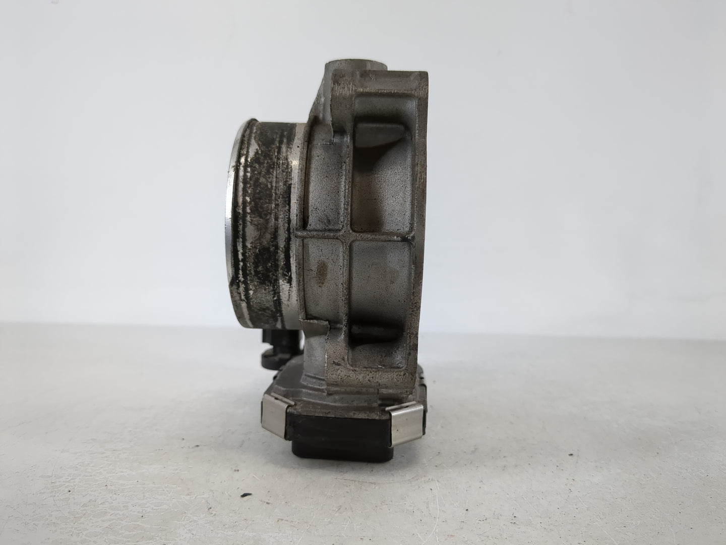 2012-2016 Cadillac Srx Throttle Body P/N:12632172BA Fits Fits 2012 2013 2014 2015 2016 2017 2018 2019 2020 2021 2022 OEM Use