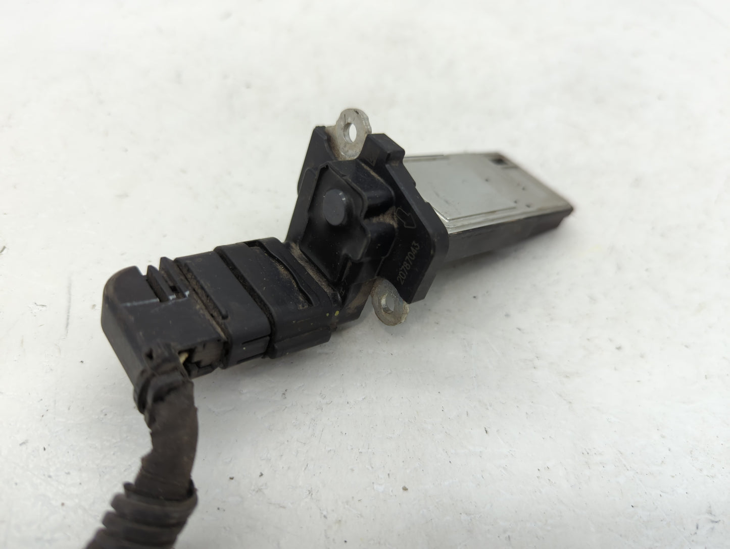 2012-2016 Cadillac Srx Mass Air Flow Meter Maf - Oemusedautoparts1.com