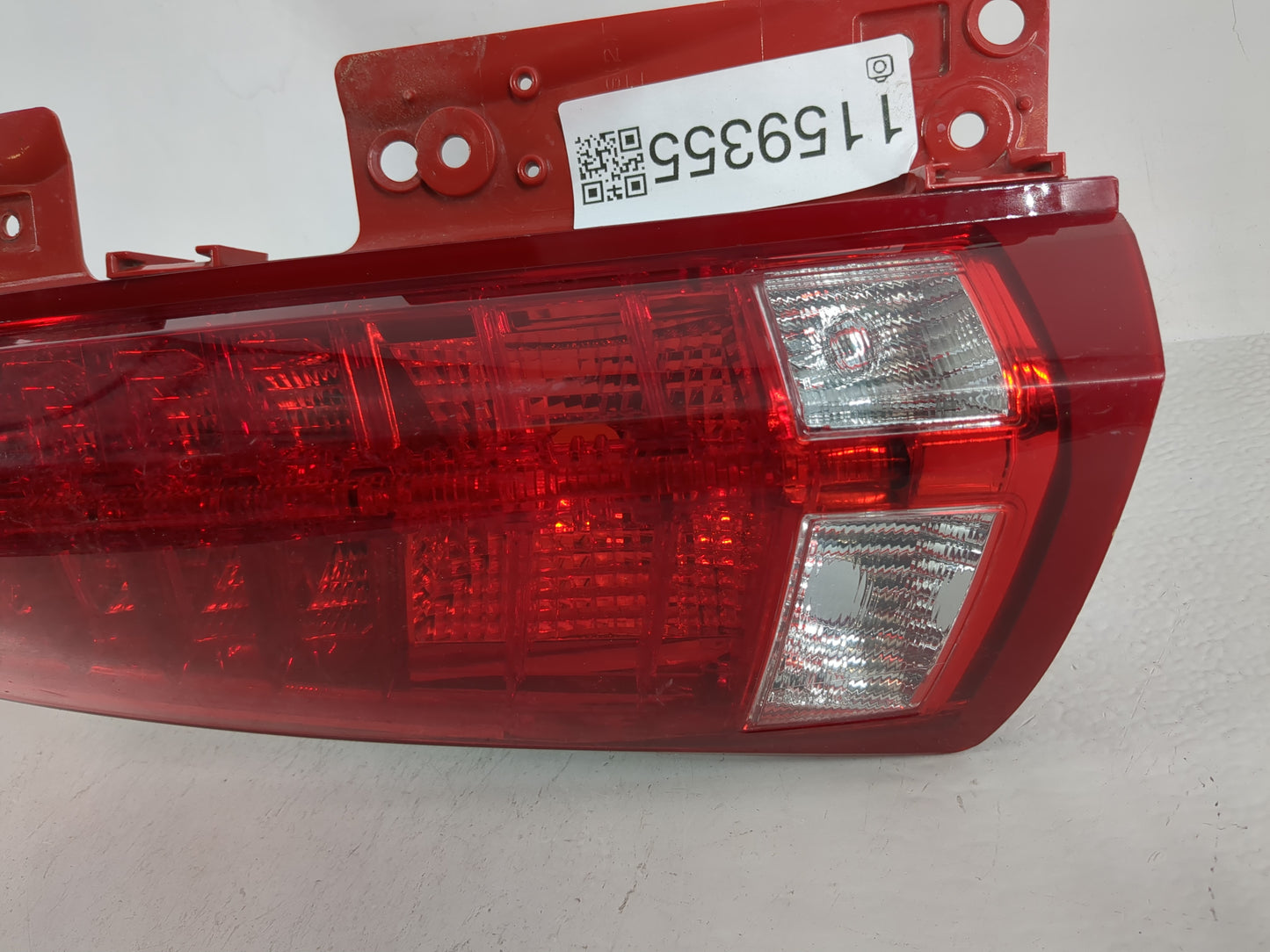 2010-2016 Cadillac Srx Tail Light Assembly Driver Left OEM P/N:22774014 Fits Fits 2010 2011 2012 2013 2014 2015 2016 OEM Use