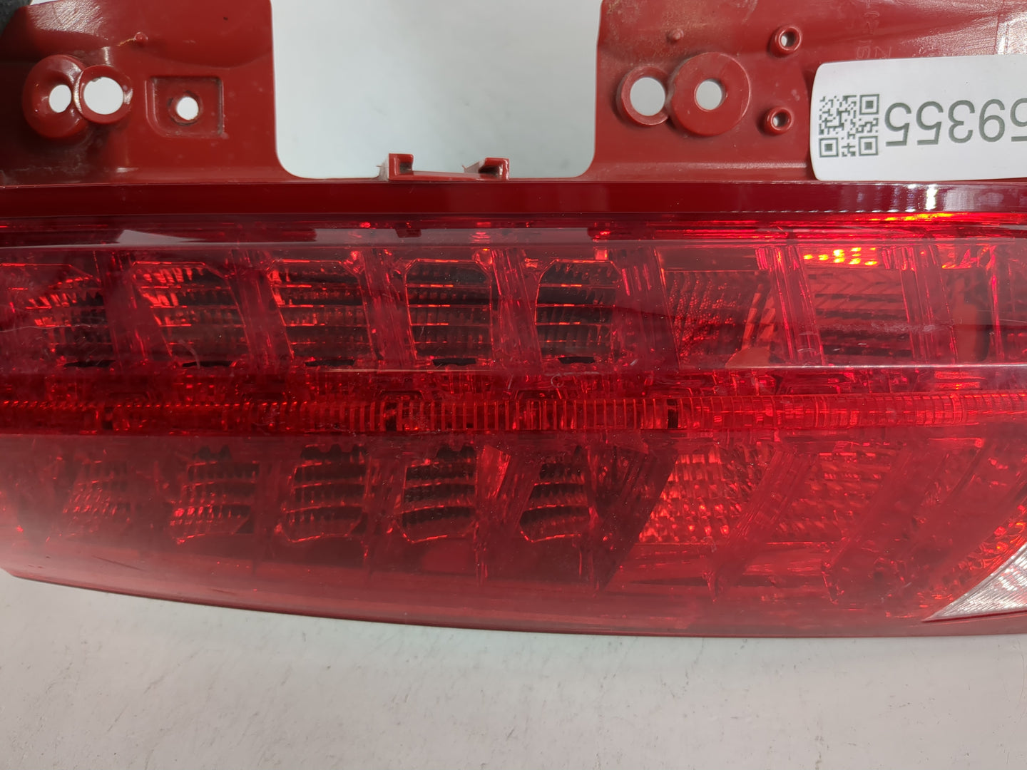 2010-2016 Cadillac Srx Tail Light Assembly Driver Left OEM P/N:22774014 Fits Fits 2010 2011 2012 2013 2014 2015 2016 OEM Use