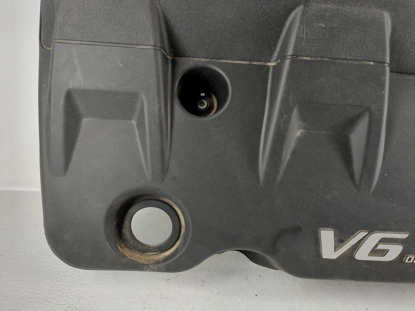 2015 Cadillac Srx Engine Cover - Oemusedautoparts1.com