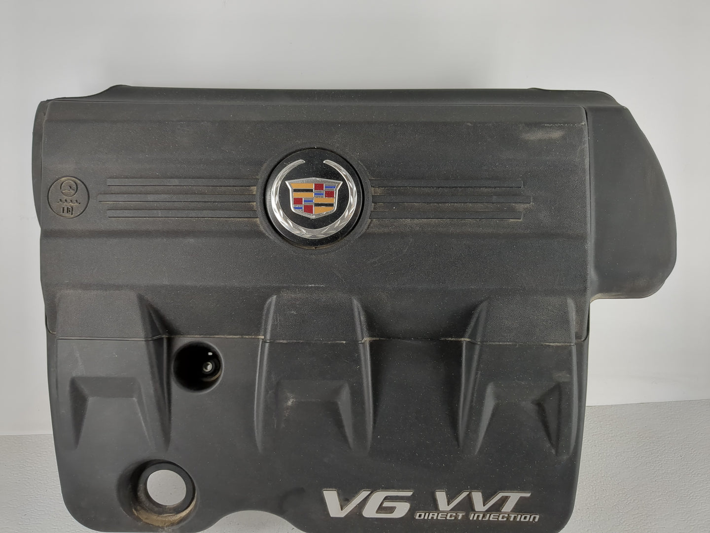 2015 Cadillac Srx Engine Cover - Oemusedautoparts1.com