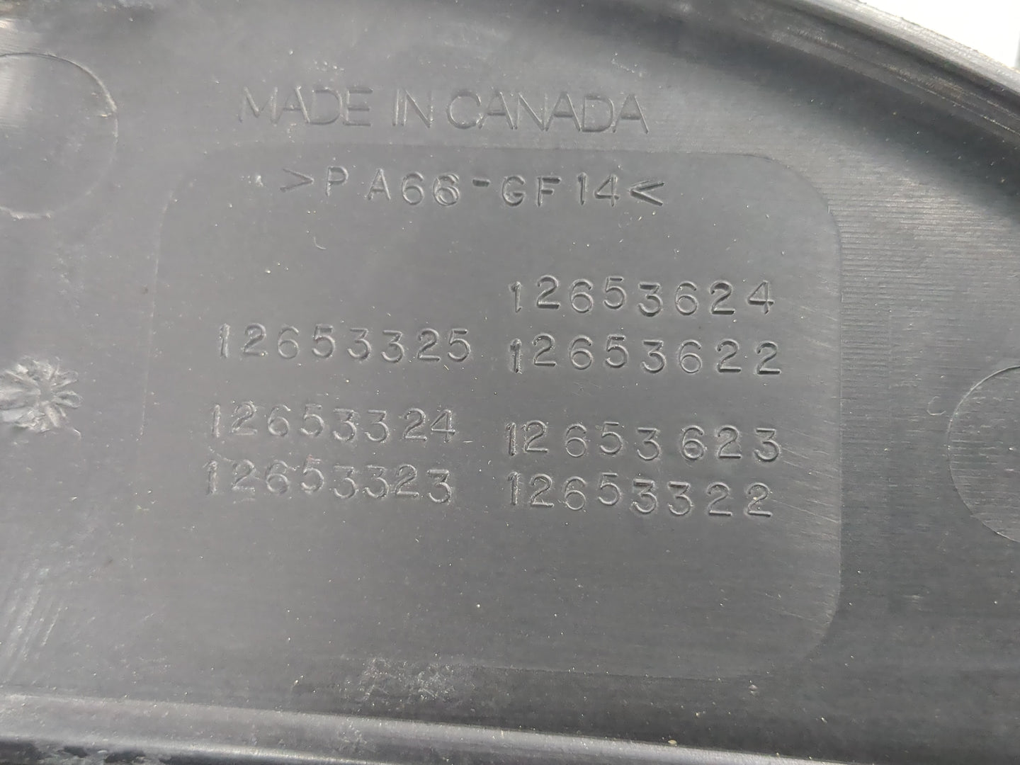 2015 Cadillac Srx Engine Cover - Oemusedautoparts1.com