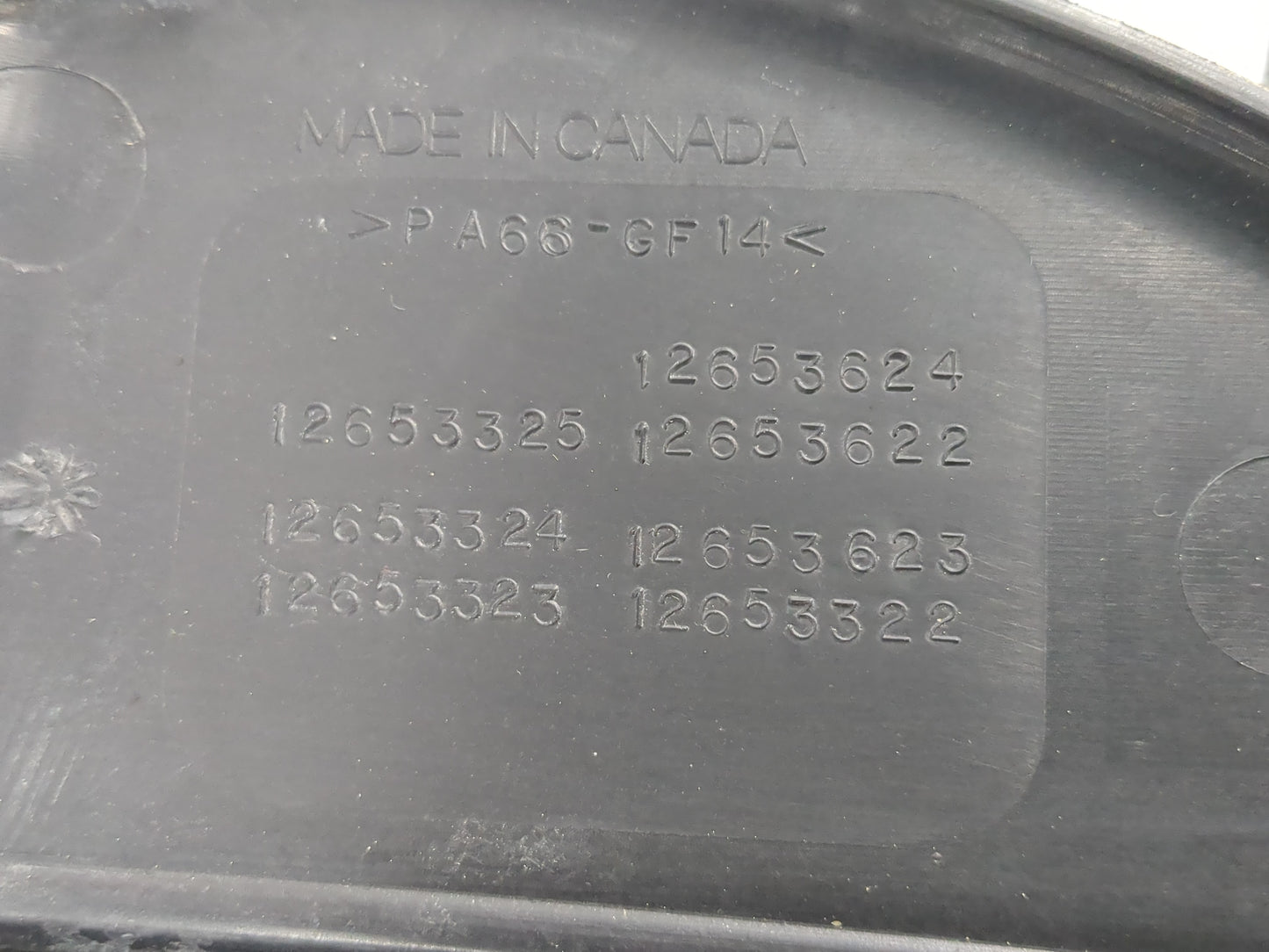 2015 Cadillac Srx Engine Cover - Oemusedautoparts1.com