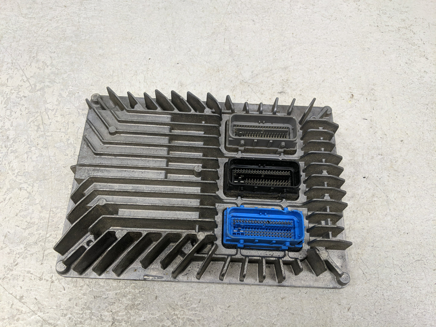 2013-2016 Cadillac Srx PCM Engine Control Computer ECU ECM PCU OEM P/N:12651631 Fits Fits 2013 2014 2015 2016 OEM Used Auto 