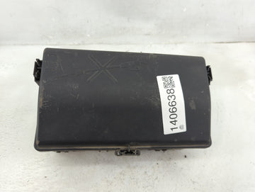 2014-2016 Cadillac Srx Fusebox Fuse Box Panel Relay Module P/N:812461952 Fits Fits 2014 2015 2016 OEM Used Auto Parts - Oemu