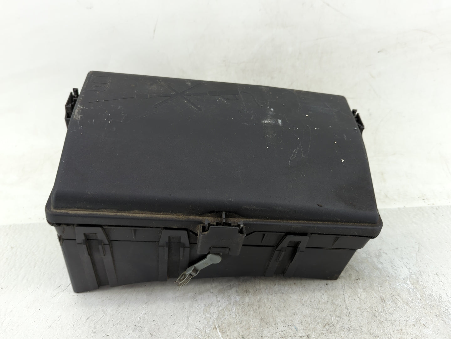2014-2016 Cadillac Srx Fusebox Fuse Box Panel Relay Module Fits Fits 2014 2015 2016 OEM Used Auto Parts - Oemusedautoparts1.