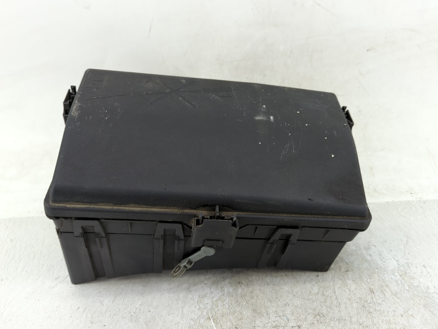2014-2016 Cadillac Srx Fusebox Fuse Box Panel Relay Module Fits Fits 2014 2015 2016 OEM Used Auto Parts - Oemusedautoparts1.