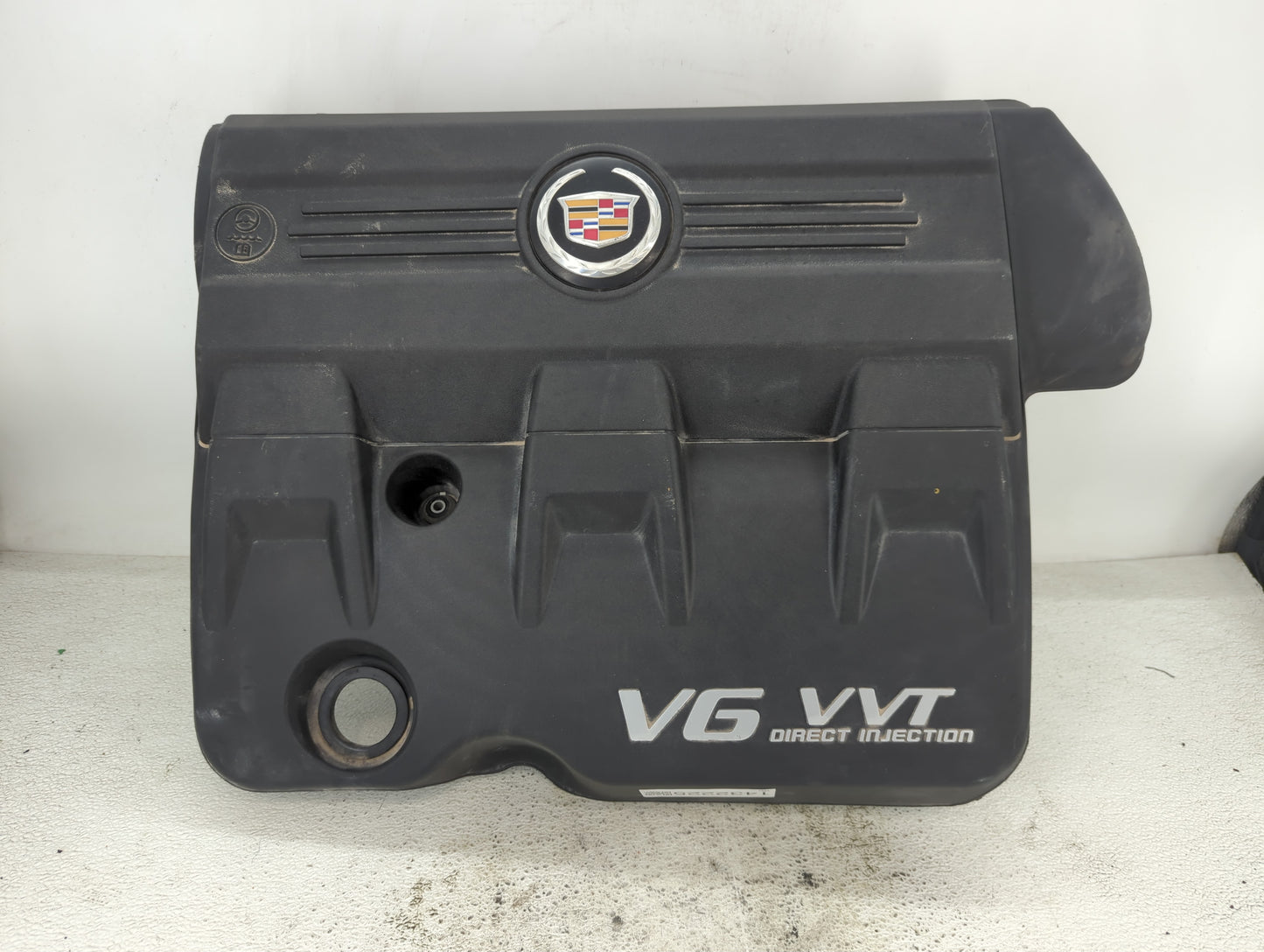 2015 Cadillac Srx Engine Cover 1432225 - Oemusedautoparts1.com